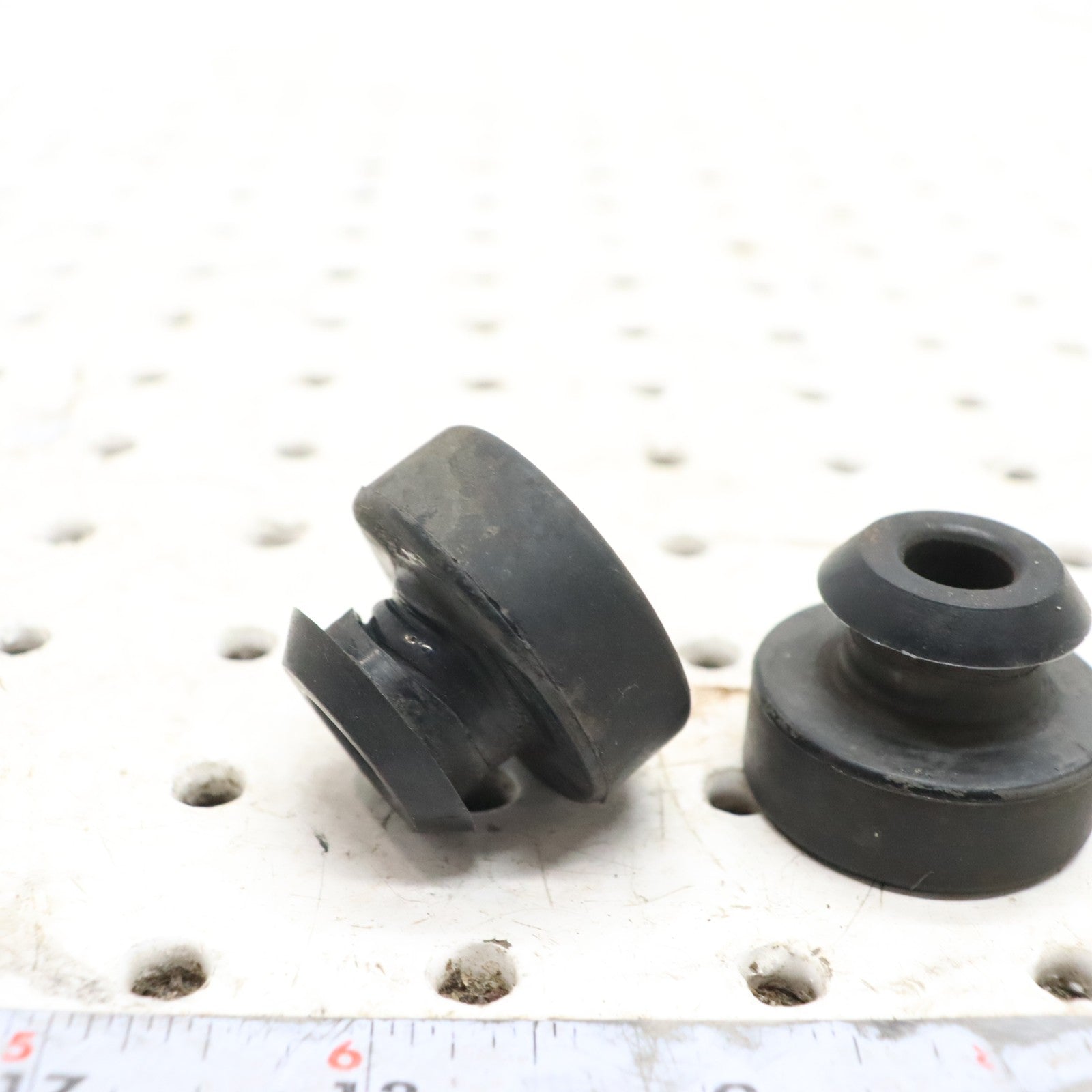 2009 Arctic Cat Crossfire R 8 Exhaust Mount Rubber Damper Grommet 2612-186