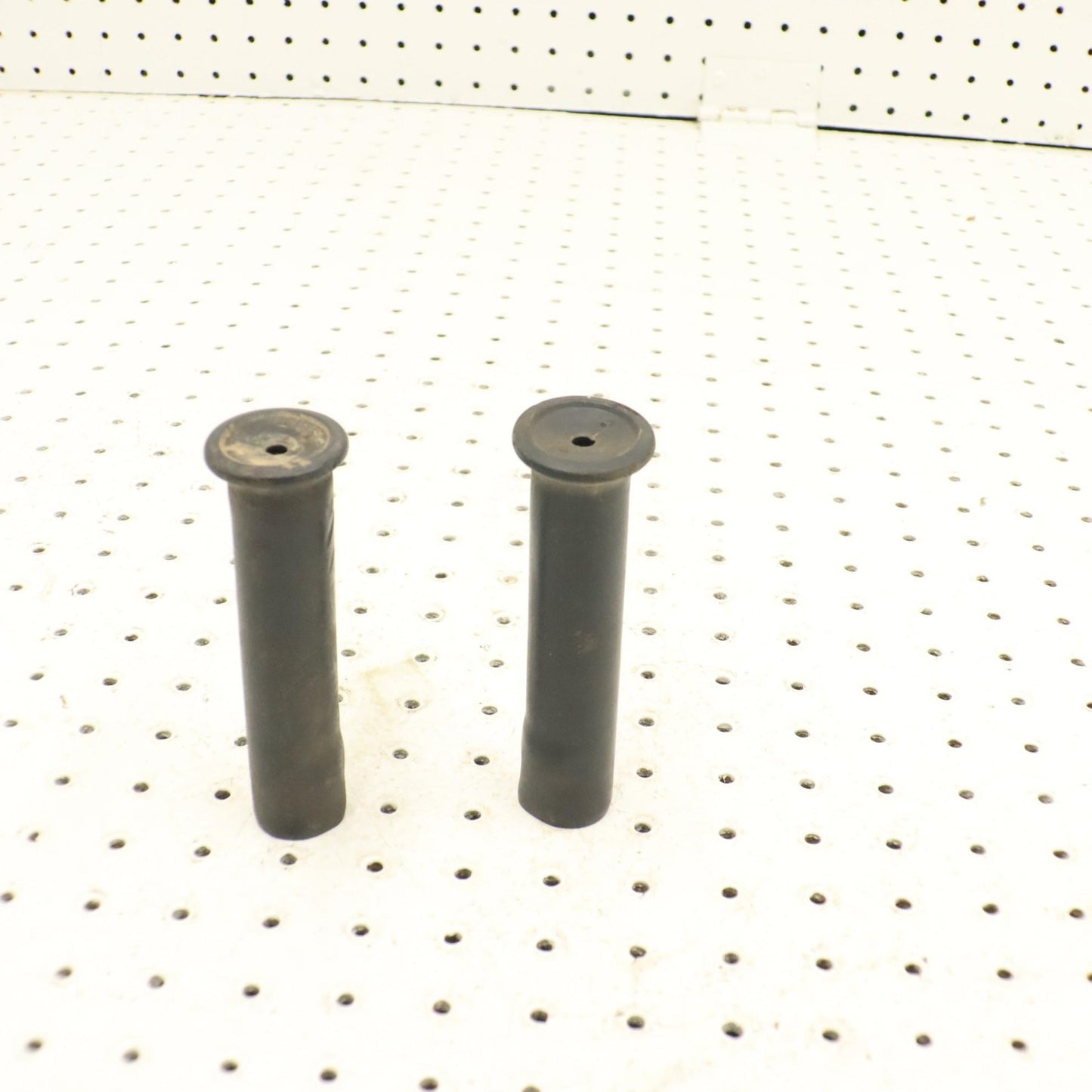 1995 Polaris Xcr 600 Handlebar Grips 5410272-067; 5432634