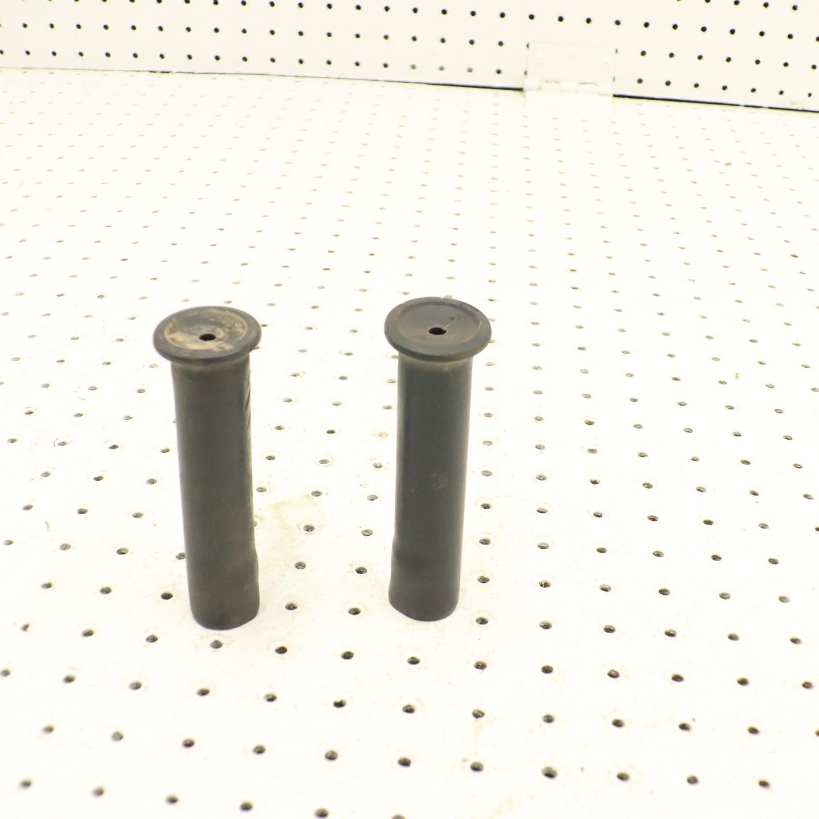 1995 Polaris Xcr 600 Handlebar Grips 5410272-067; 5432634