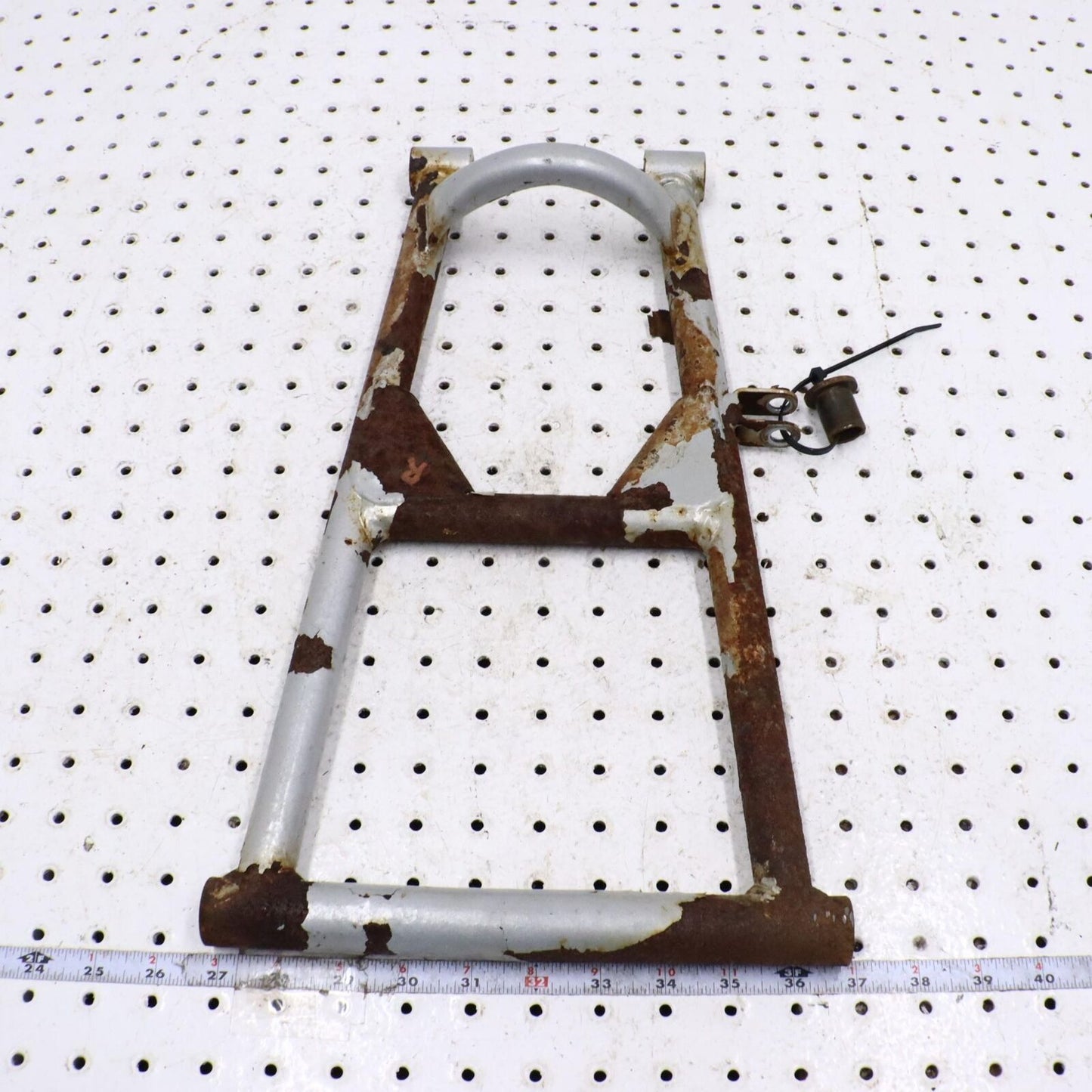 2002 ARCTIC CAT ZR 600 RIGHT FRONT LOWER SUSPENSION CONTROL A ARM 0703-644