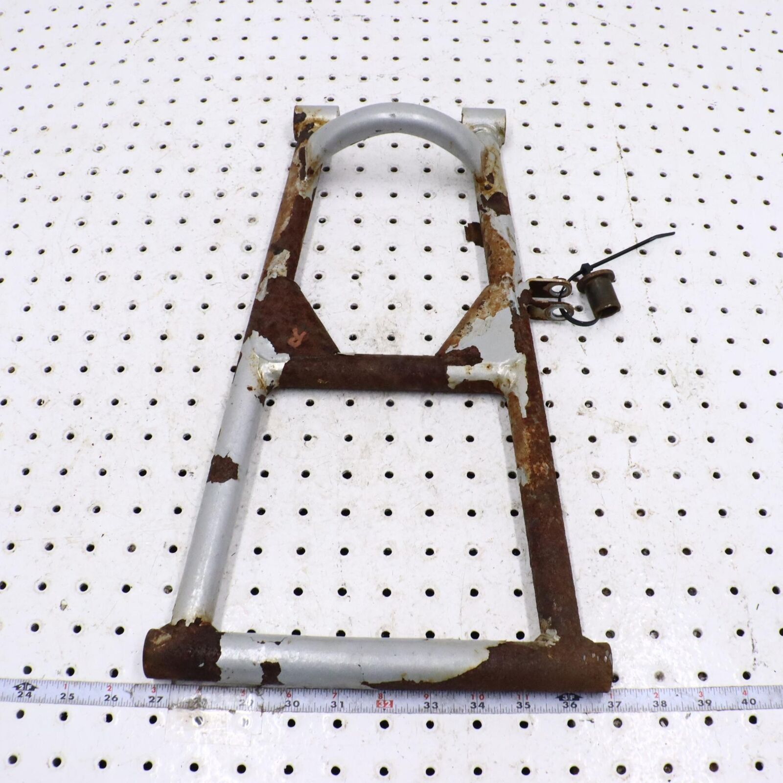 2002 ARCTIC CAT ZR 600 RIGHT FRONT LOWER SUSPENSION CONTROL A ARM 0703-644