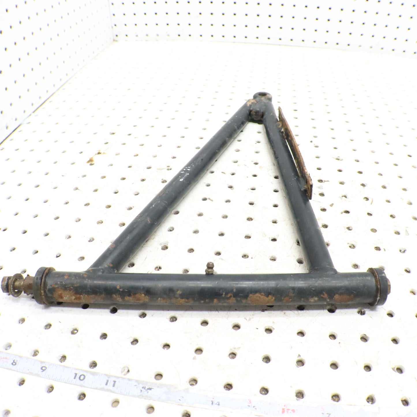 2018 Polaris Sportsman 570 Efi Front Lower Left Control A Arm 1542161-067 DENT