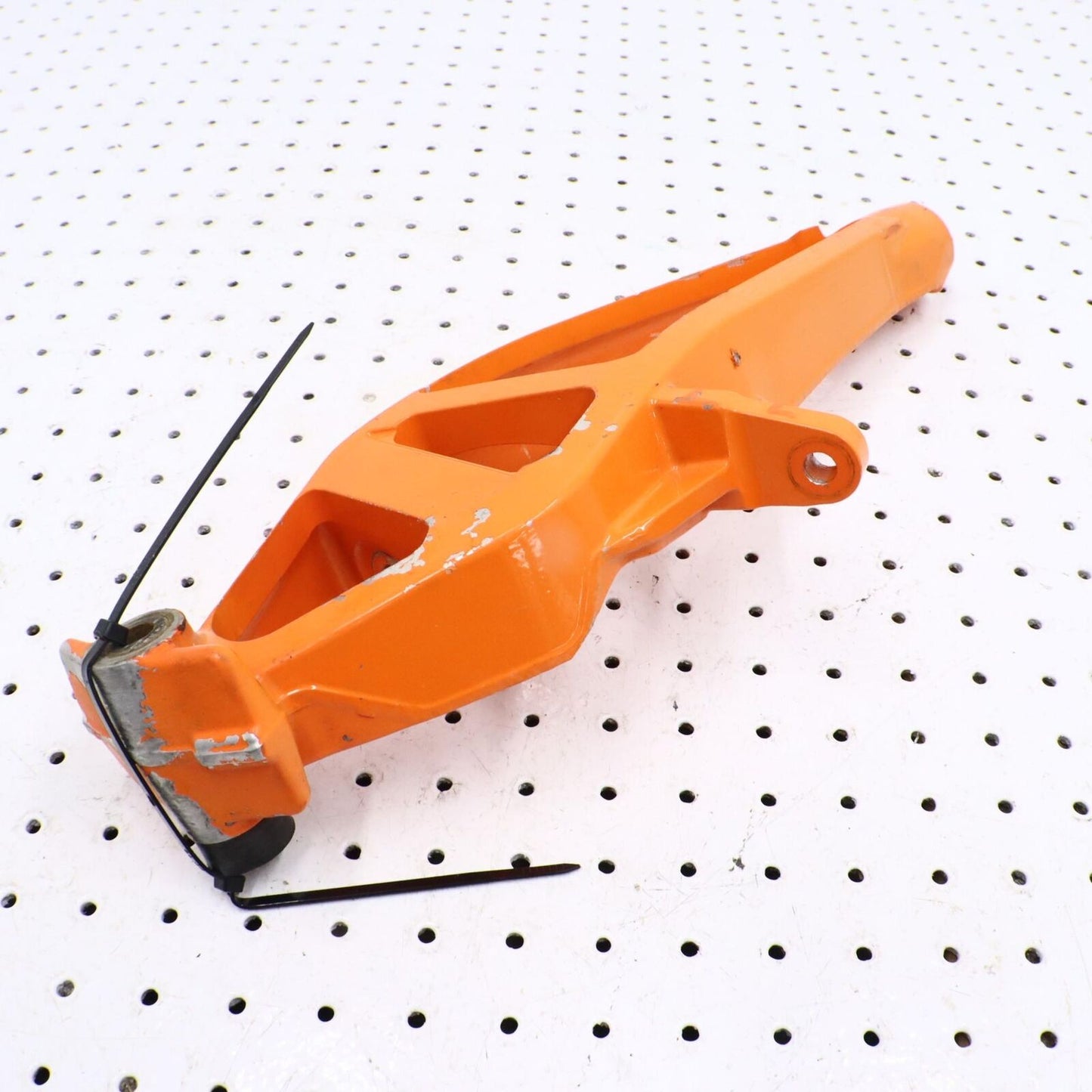 2015 ARCTIC CAT M8000 LEFT FRONT STEERING ARM SPINDLE KNUCKLE 3703-159 