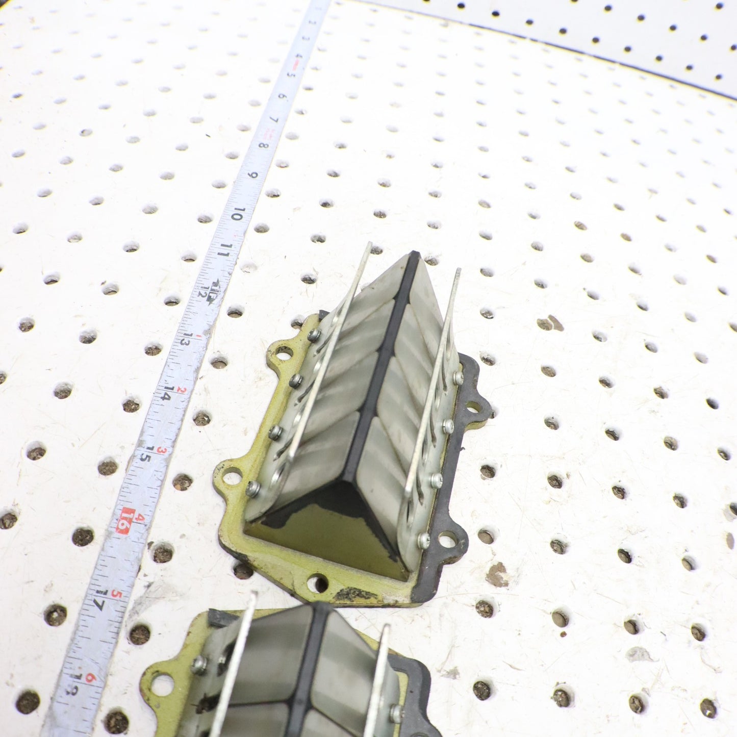 2009 Arctic Cat Crossfire R 8 Intake Reed Block Reeds 3007-534 GOOD