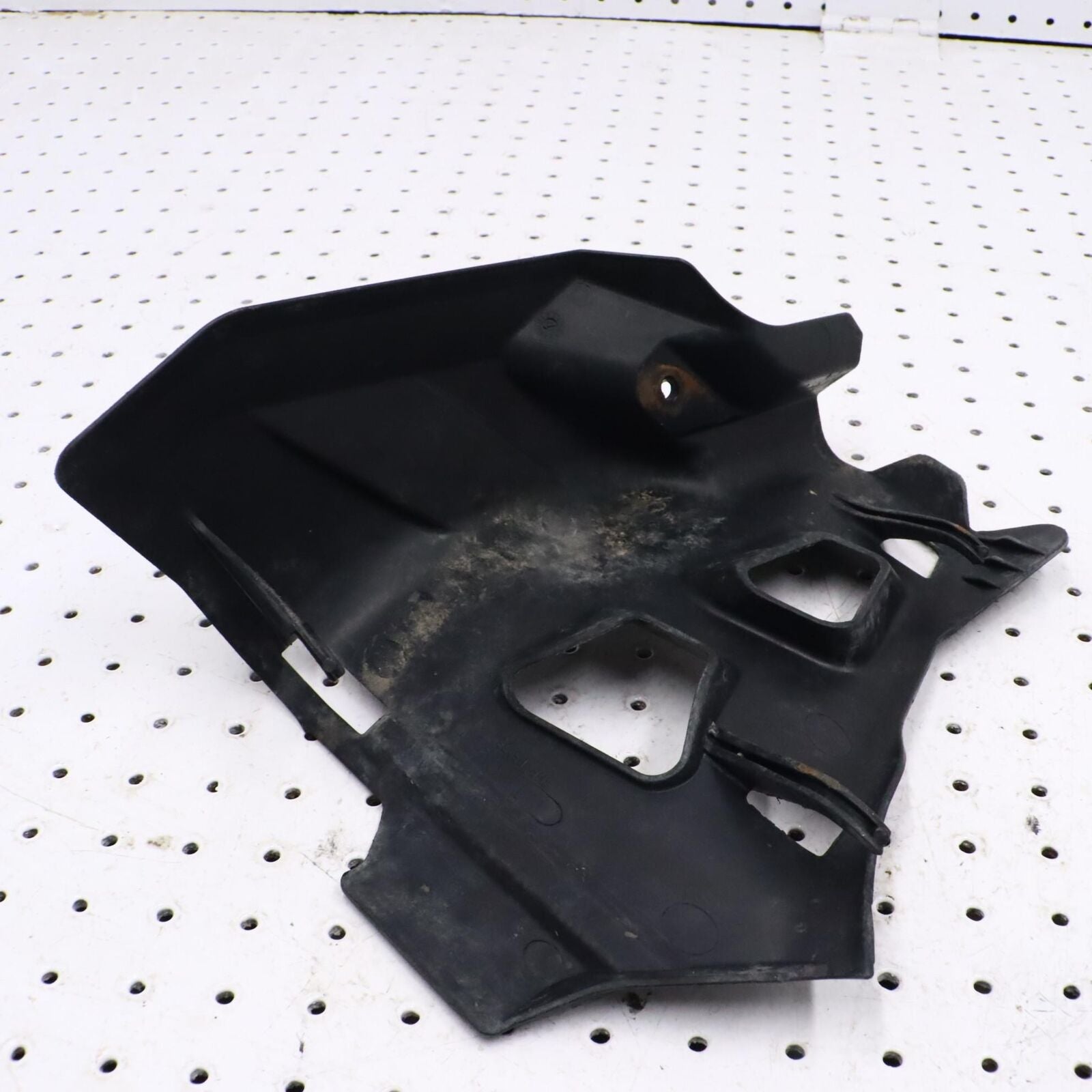 2013 YAMAHA GRIZZLY 700 FRONT RIGHT ARM GUARD 1HP-F3133-00-00 