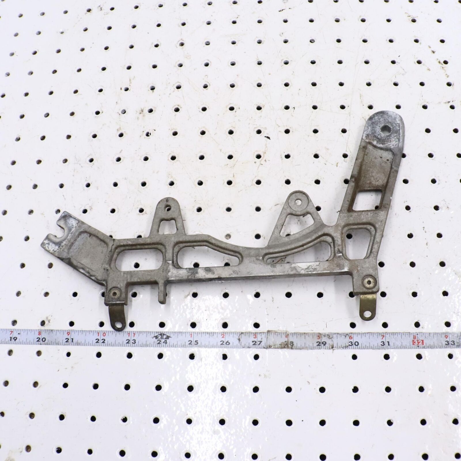 2014 POLARIS PRO RMK 800 RESONATOR MOUNT ASSEMBLY 1017804 