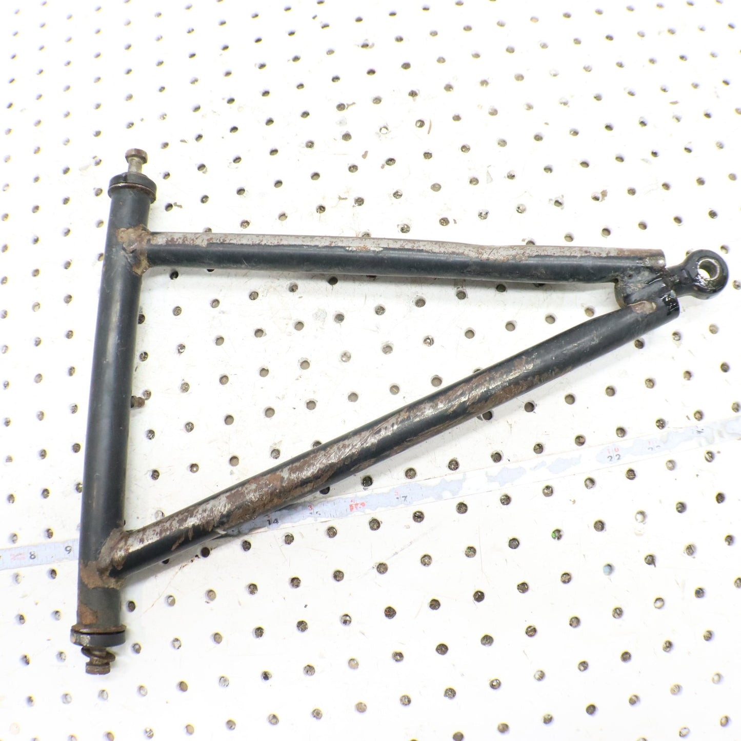 2018 Polaris Sportsman 570 Efi Front Lower Left Control A Arm 1542161-067 DENT