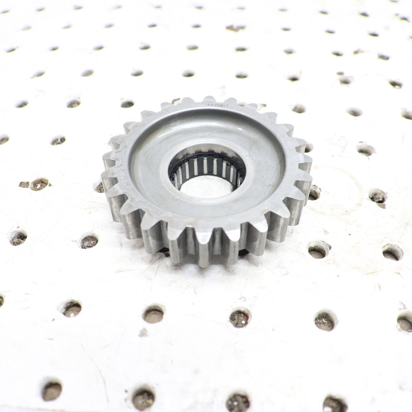 2004 Polaris Sportsman 500 Transmission Gearcase Sprocket 24T 3233854