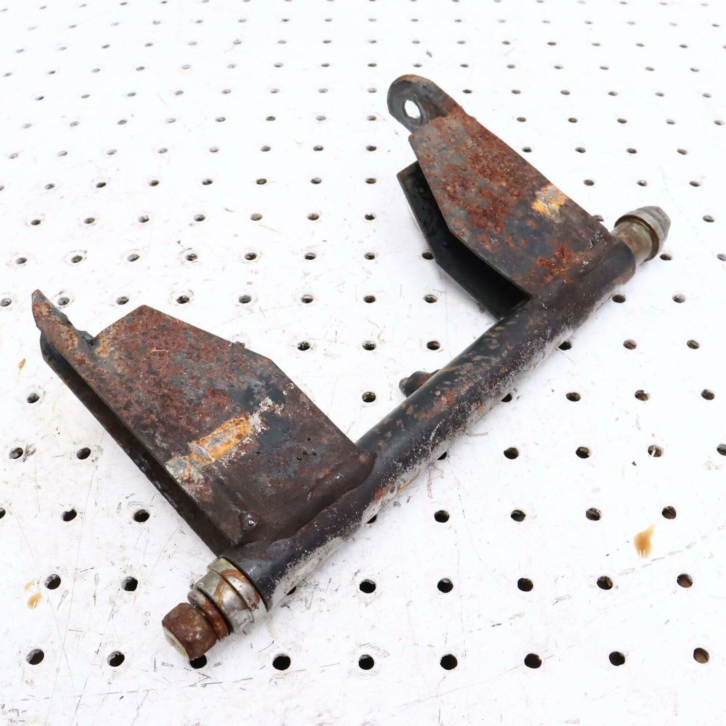 2002 ARCTIC CAT ZR 600 REAR PIVOT ARM 0704-727
