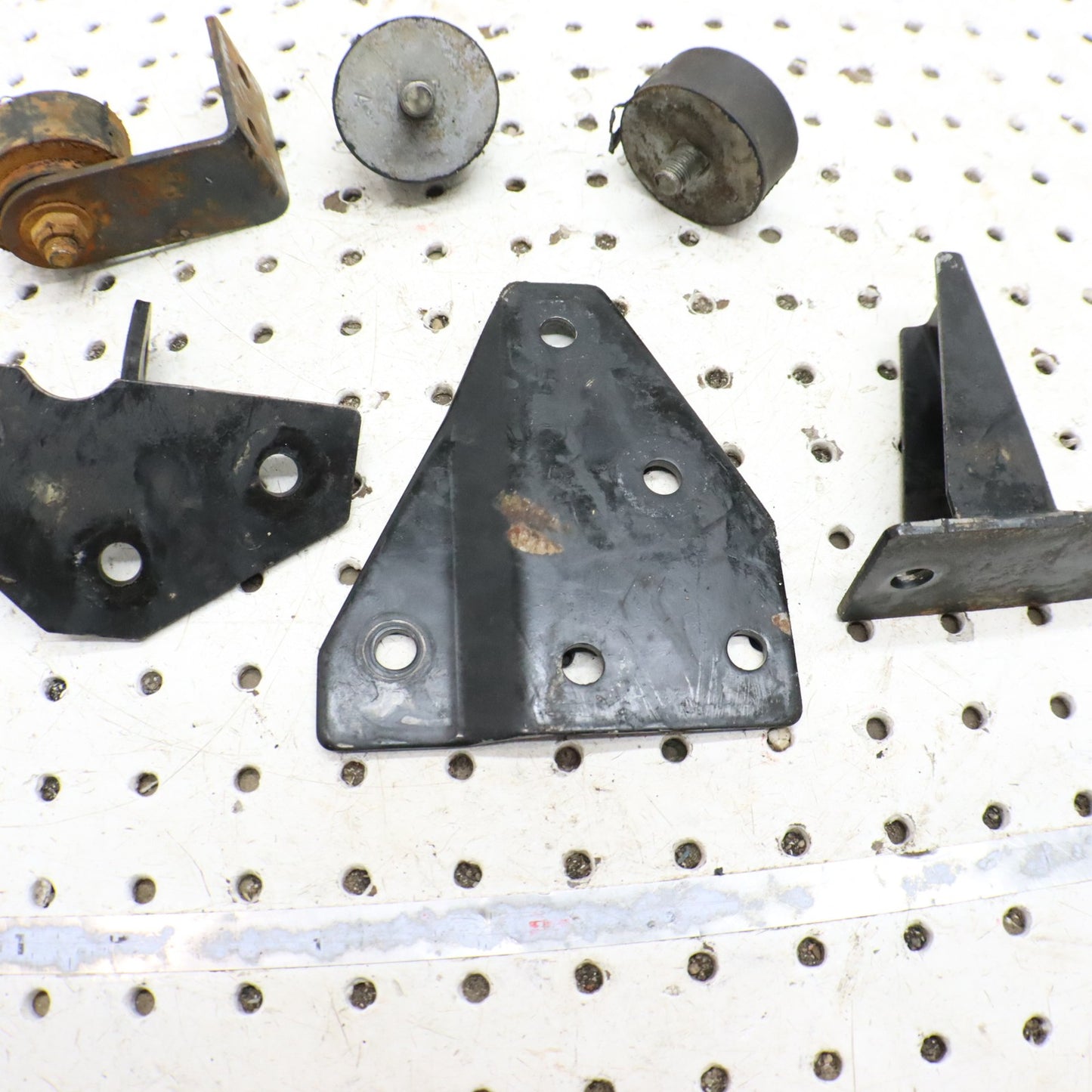 1998 Polaris Xplorer 400l Engine Motor Mounts 1040532 1040231 5240542 5241801