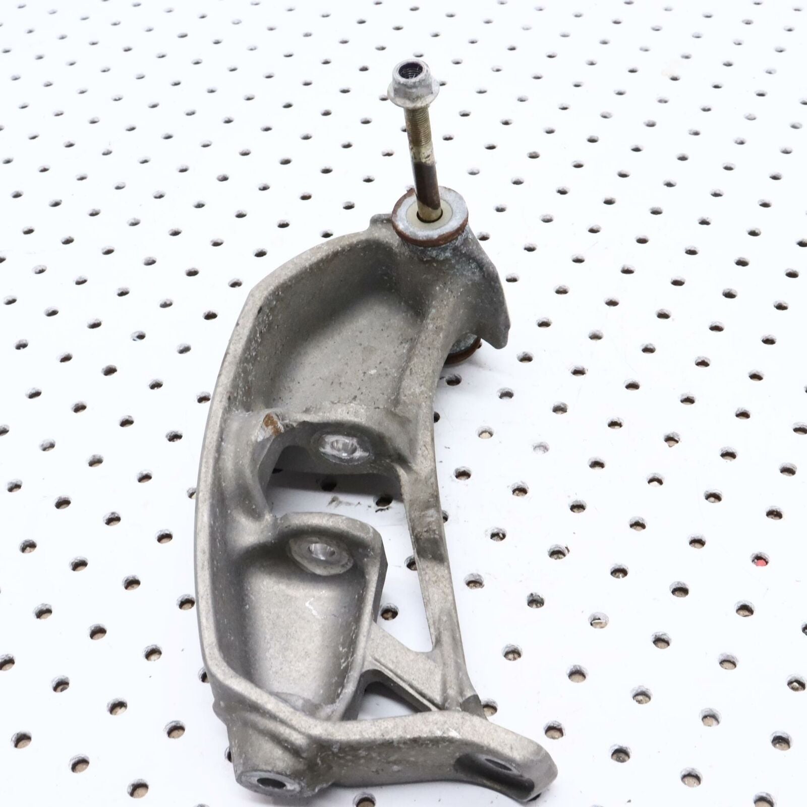 2006 POLARIS CLASSIC 700 LEFT FRONT STEERING ARM SPINDLE KNUCKLE 1822795