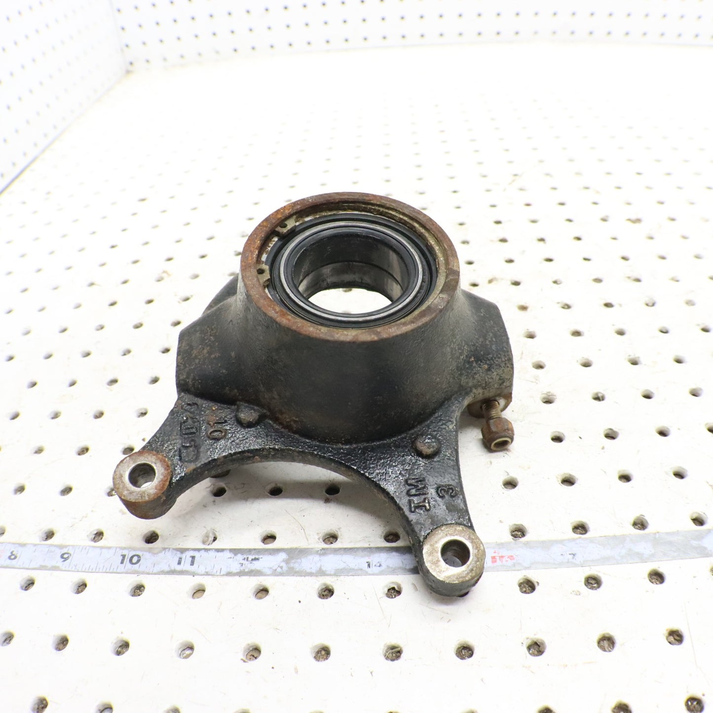 2013 Polaris Ranger 800 Steering Knuckle LEFT 5136948