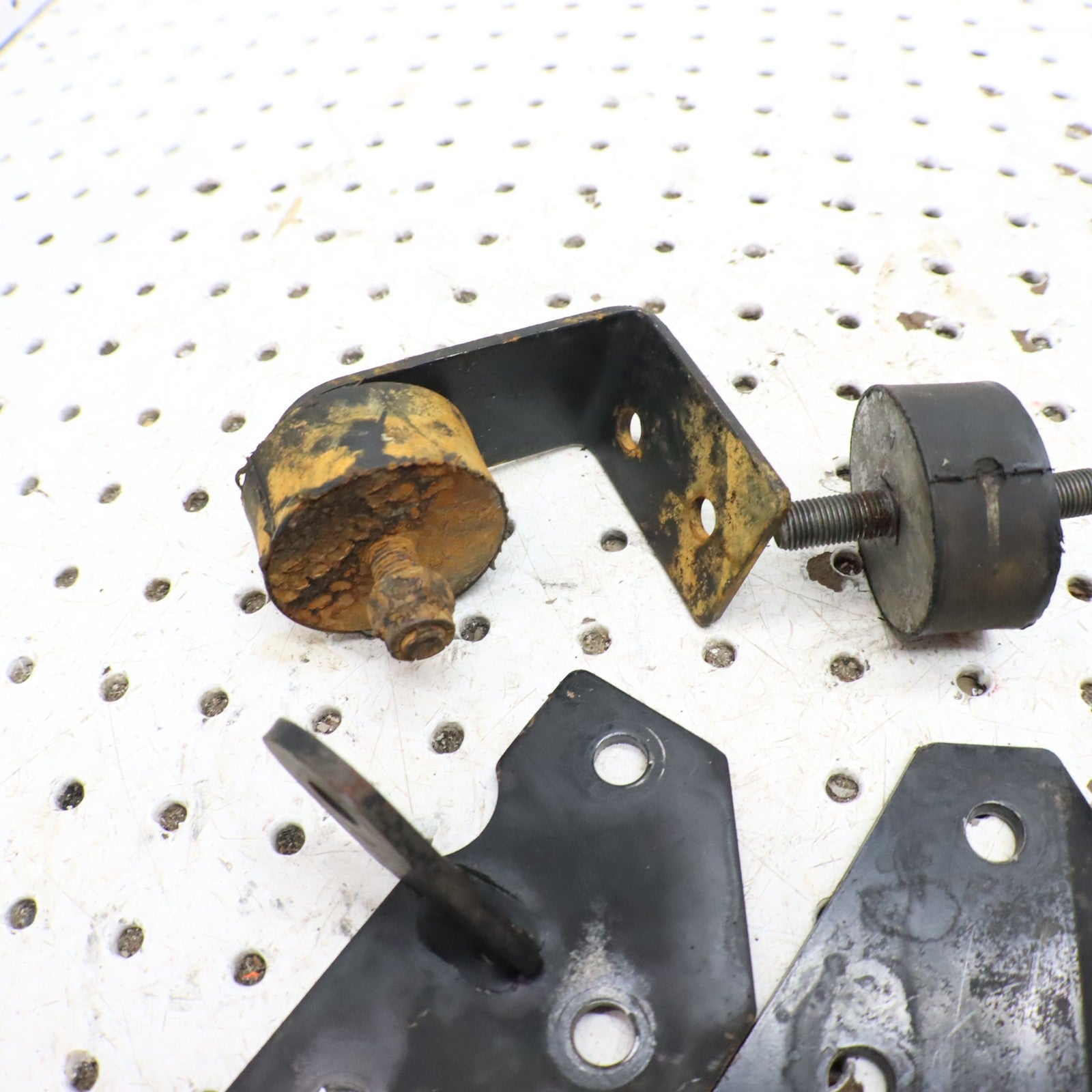 1998 Polaris Xplorer 400l Engine Motor Mounts 1040532 1040231 5240542 5241801