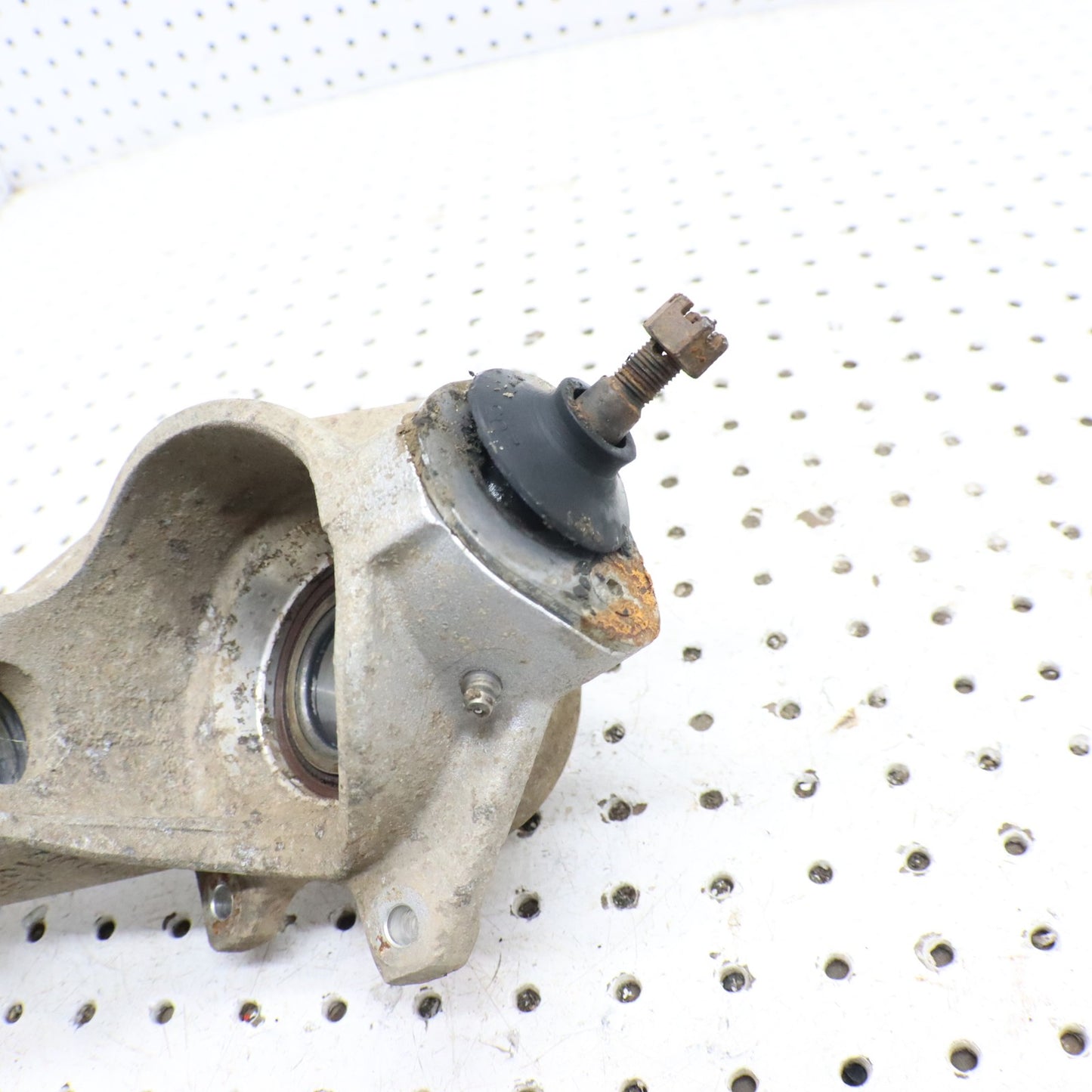 2004 Polaris Sportsman 500 Front Hub Strut LEFT 5132301 1822653