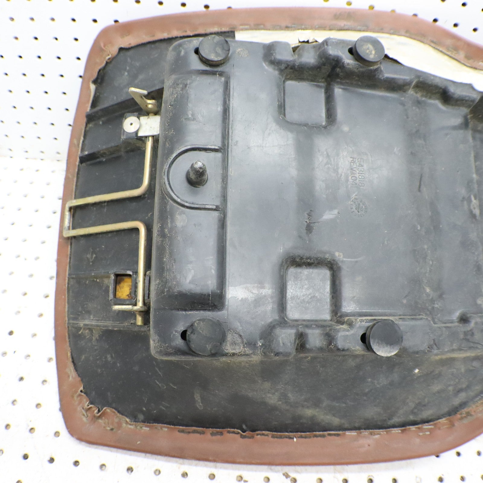 1998 Polaris Xplorer 400l Seat 2682360-218 2683222-070