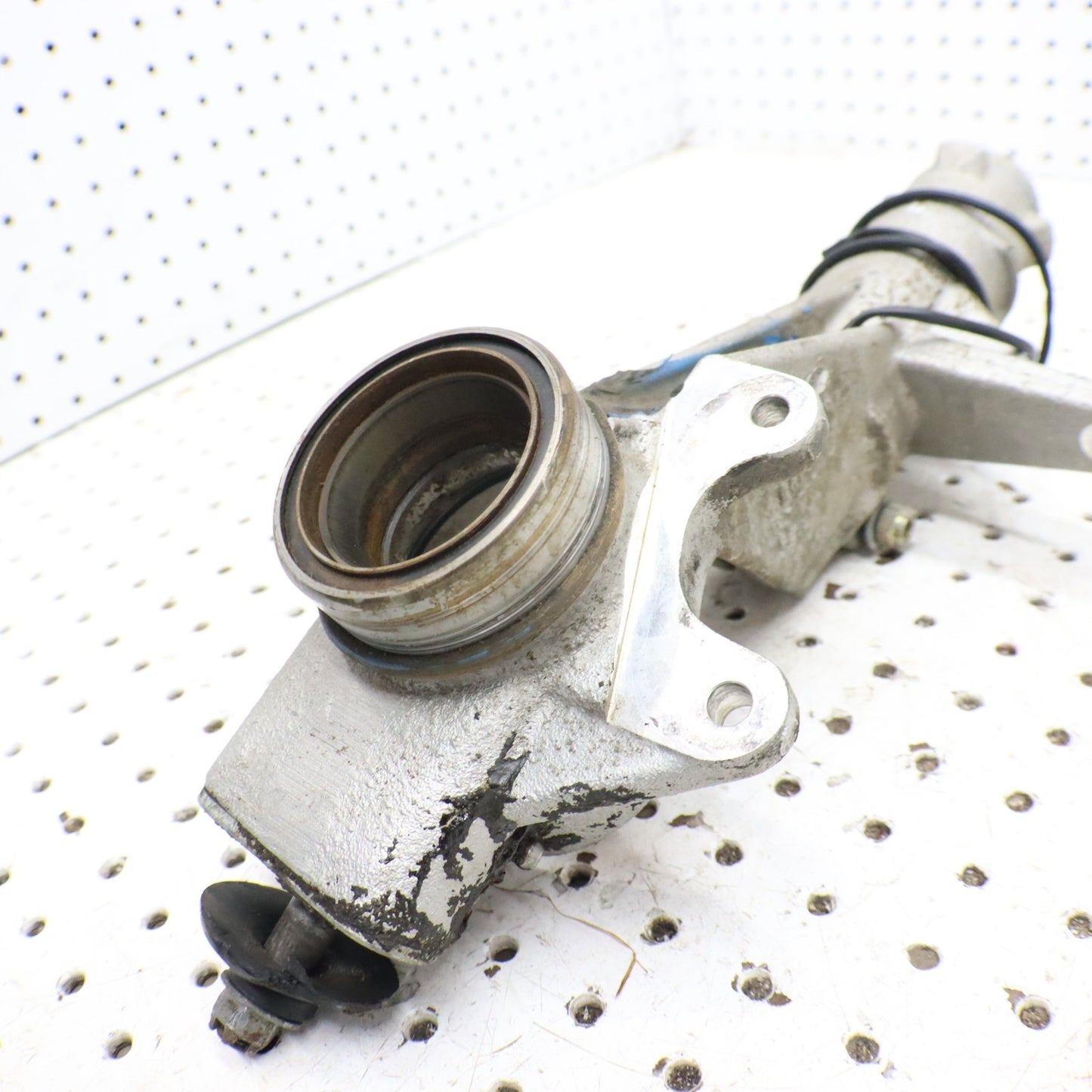 1995 Polaris Xplorer 400 Front Hub Strut LEFT 2200598 1843054
