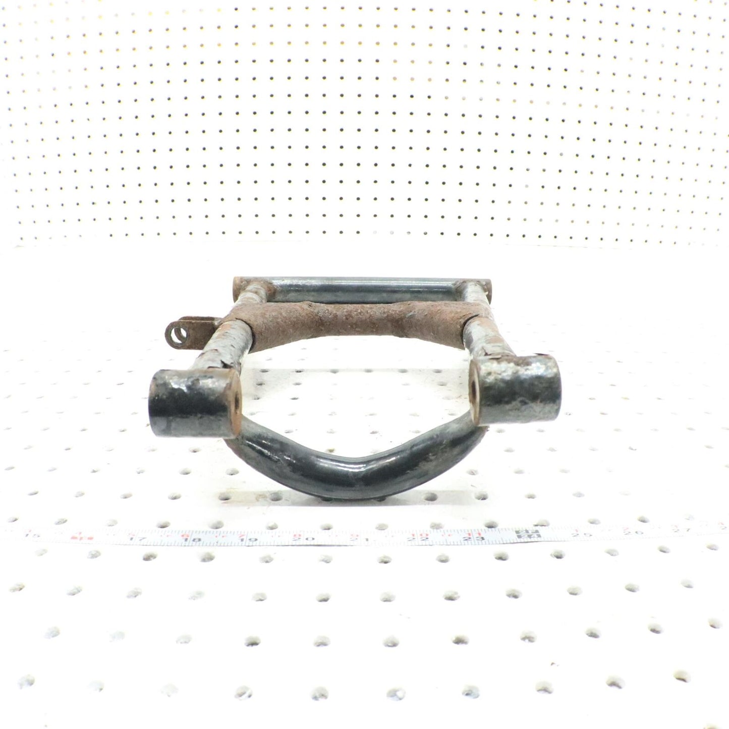2002 ARCTIC CAT ZR 500 LEFT FRONT LOWER SUSPENSION CONTROL A ARM 0703-847 DENTED