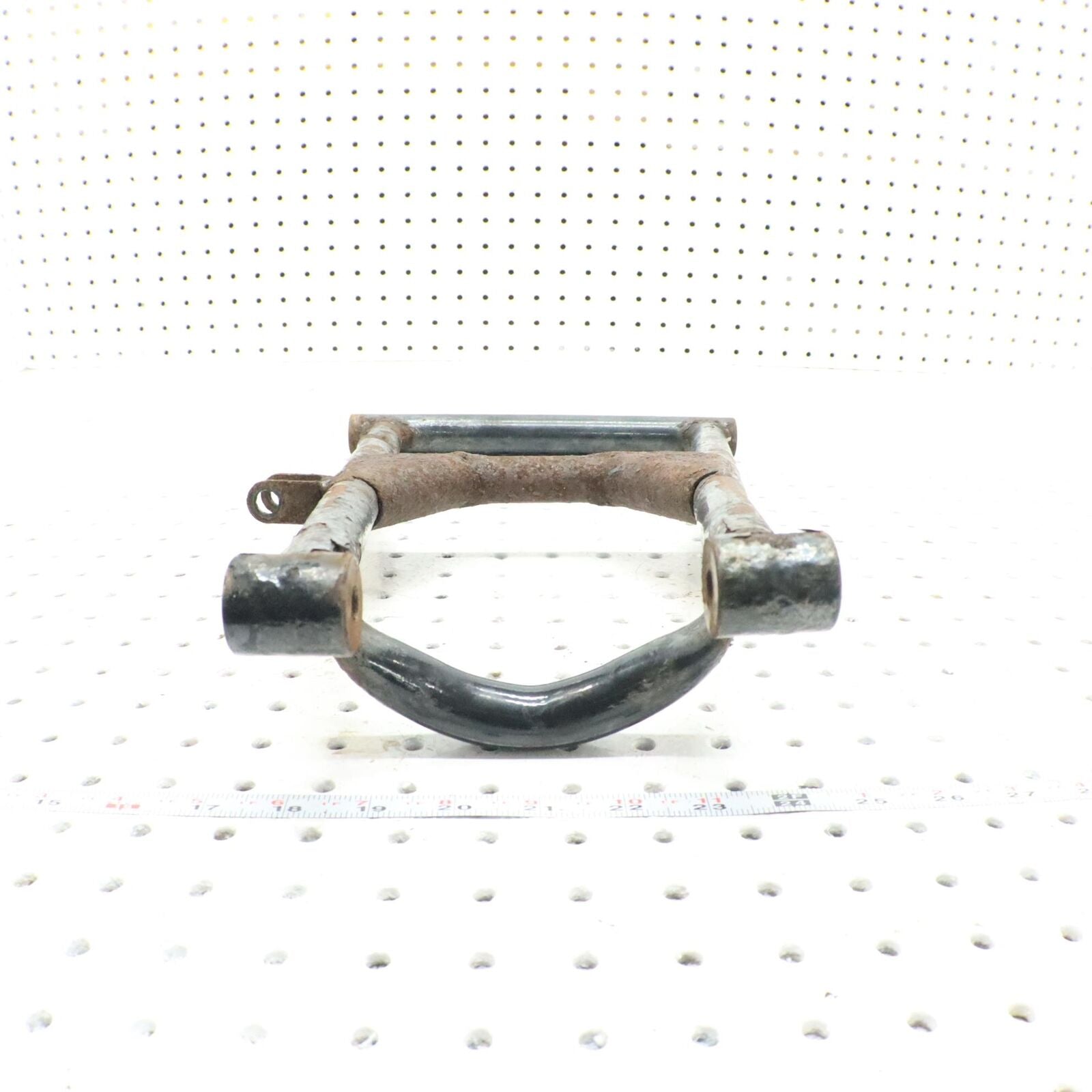 2002 ARCTIC CAT ZR 500 LEFT FRONT LOWER SUSPENSION CONTROL A ARM 0703-847 DENTED