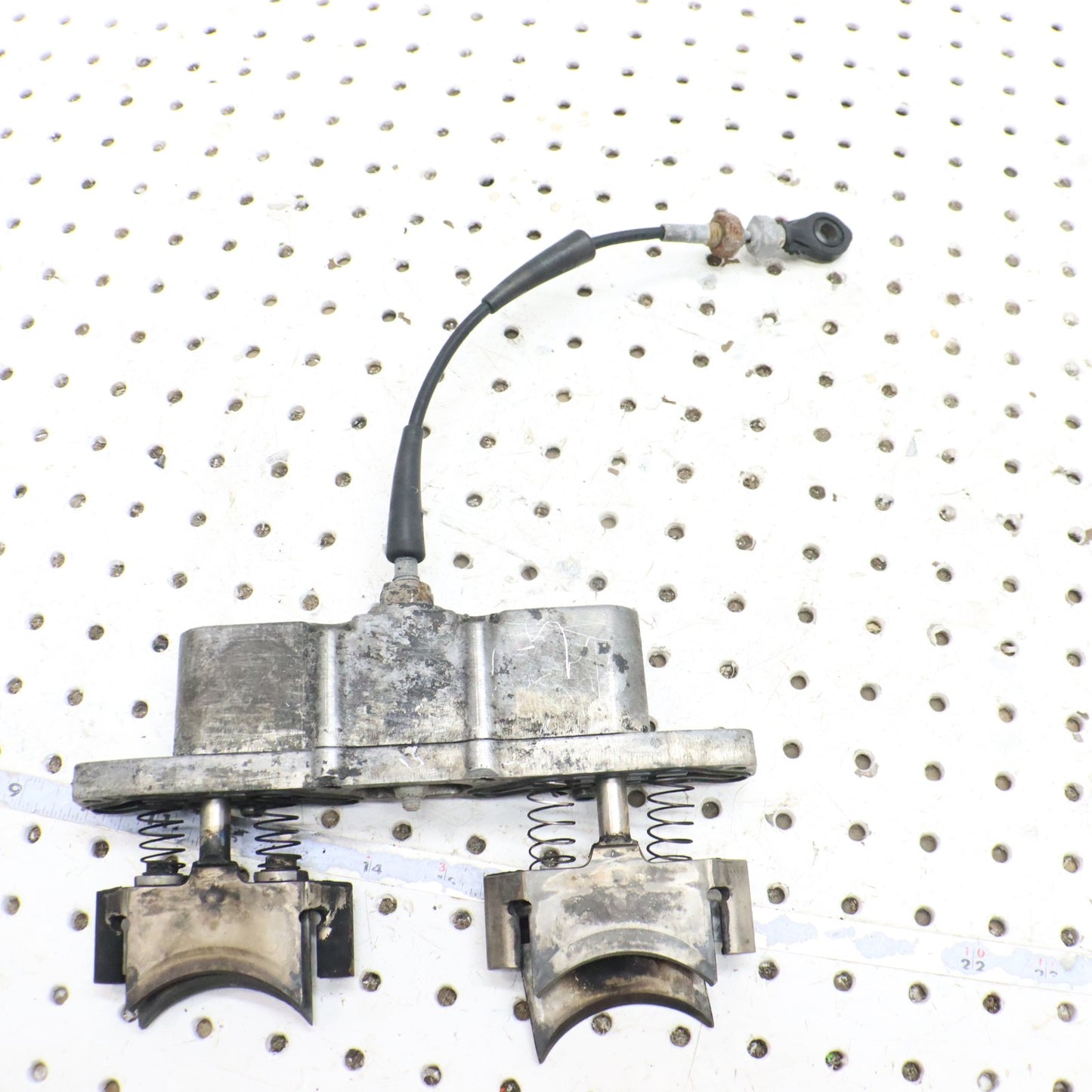 2017 Polaris Pro Rmk 800 Exhaust Valve Assembly 2205698