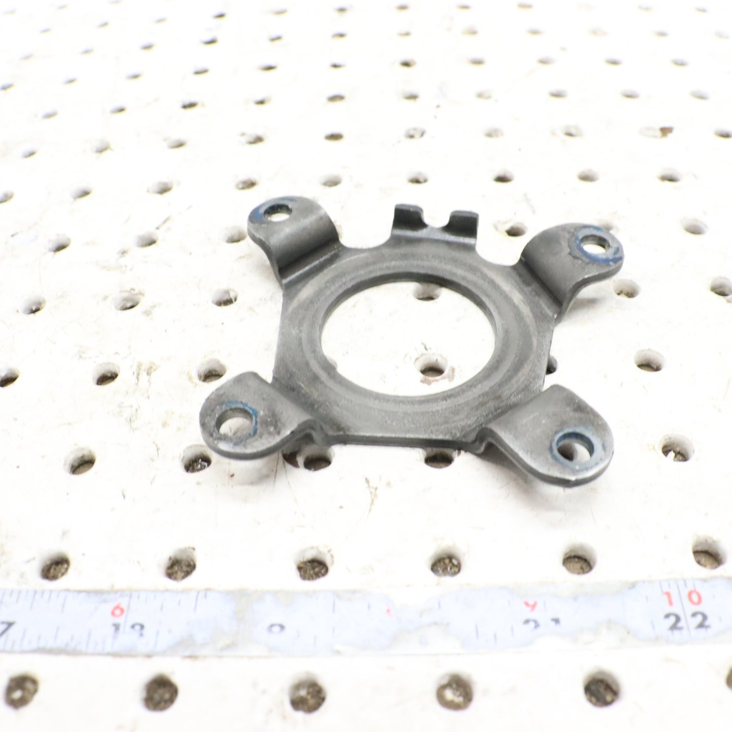 2009 Polaris Sportsman 800 Transmission Gearcase Bearing Cover Retianer 3234122