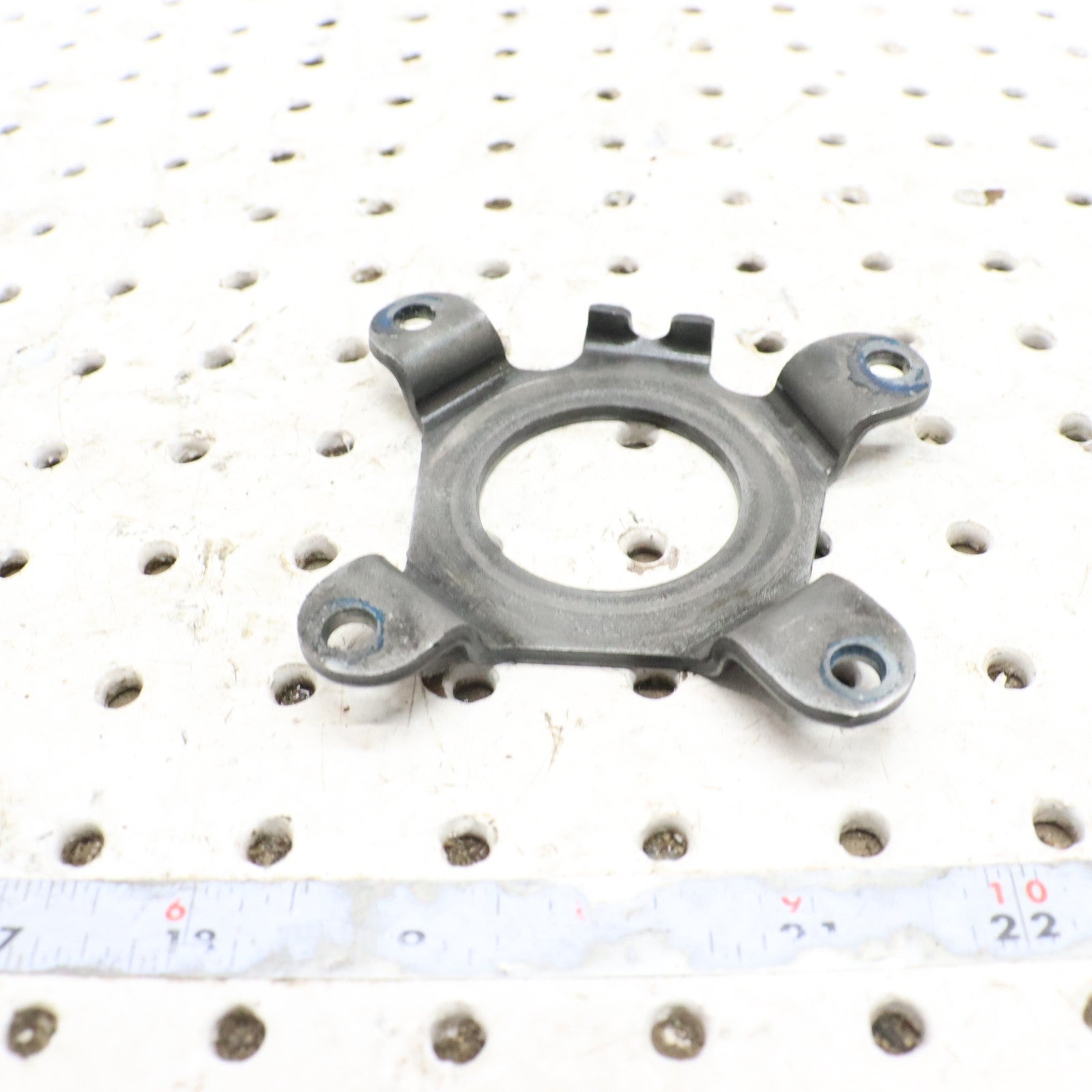 2009 Polaris Sportsman 800 Transmission Gearcase Bearing Cover Retianer 3234122