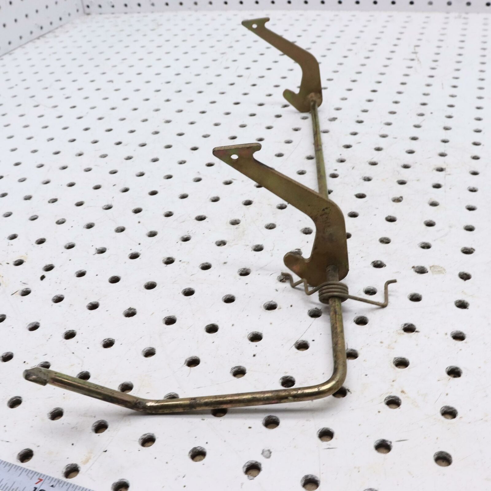 2004 ARCTIC CAT 650 SEAT SADDLE MOUNTING BRACKET LATCH, SEAT WELDMENT 1506-217