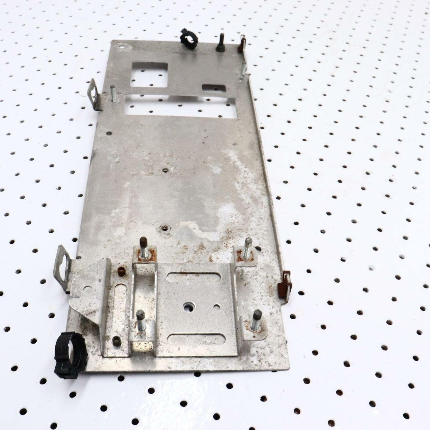 2007 POLARIS IQ 600 ASM PLATE, ELEC CENTER 1015761