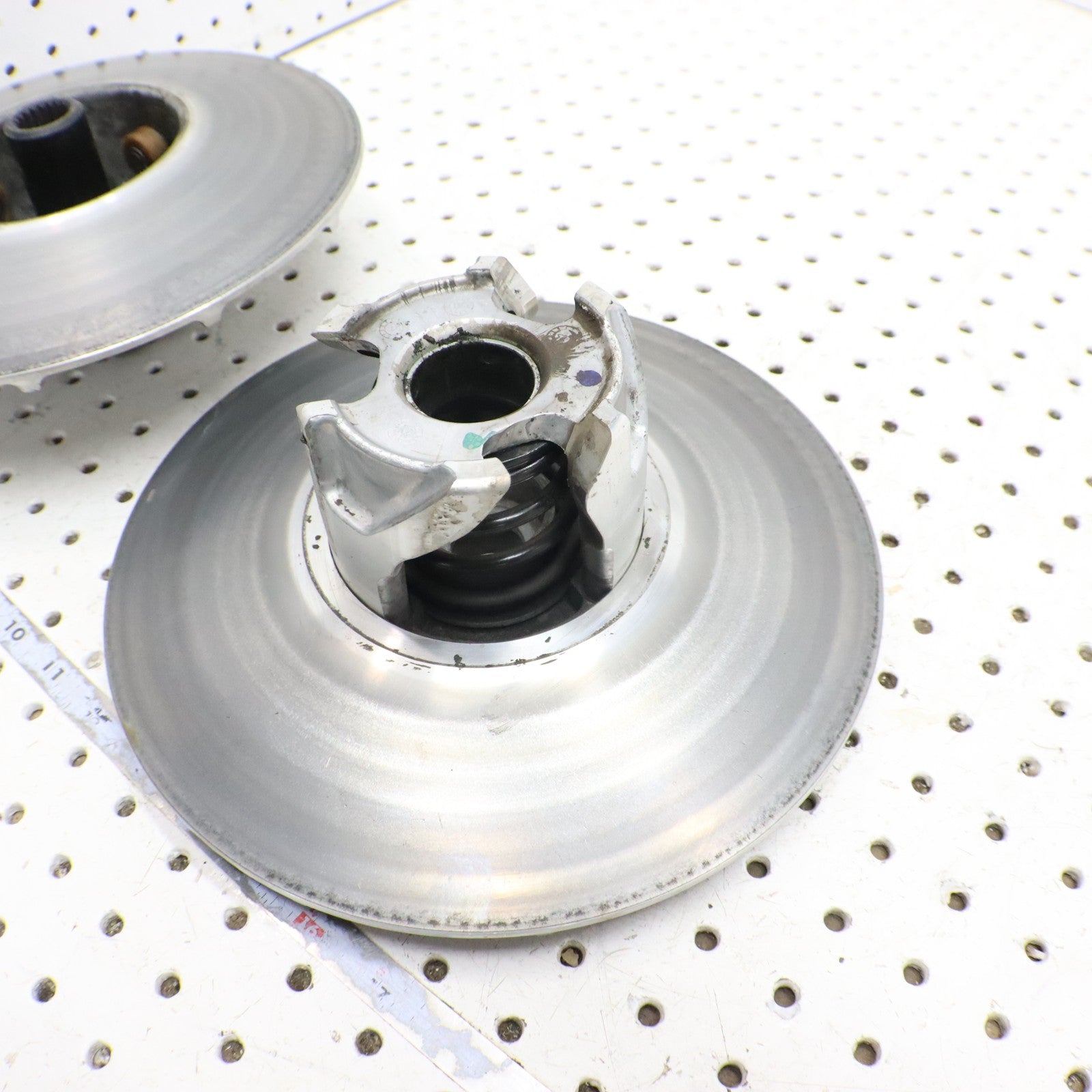 2024 Polaris Sportsman 570 Efi Eps Driven Secondary Clutch 1323610 1323719