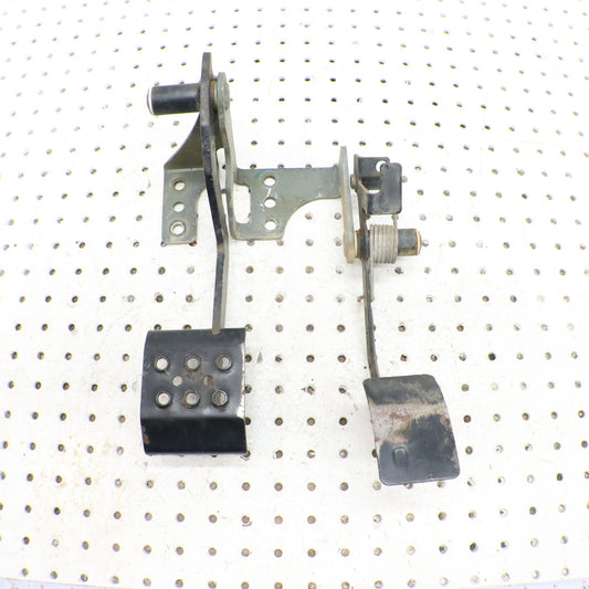 2009 Polaris Rzr 800 Throttle Pedal, Brake Pedal Assy 1016585-458 