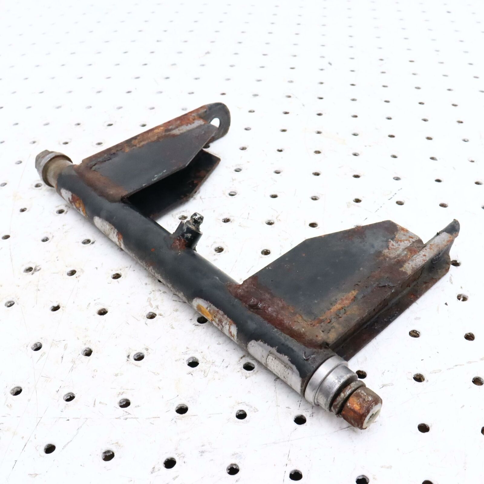2002 ARCTIC CAT ZR 600 REAR PIVOT ARM 0704-727