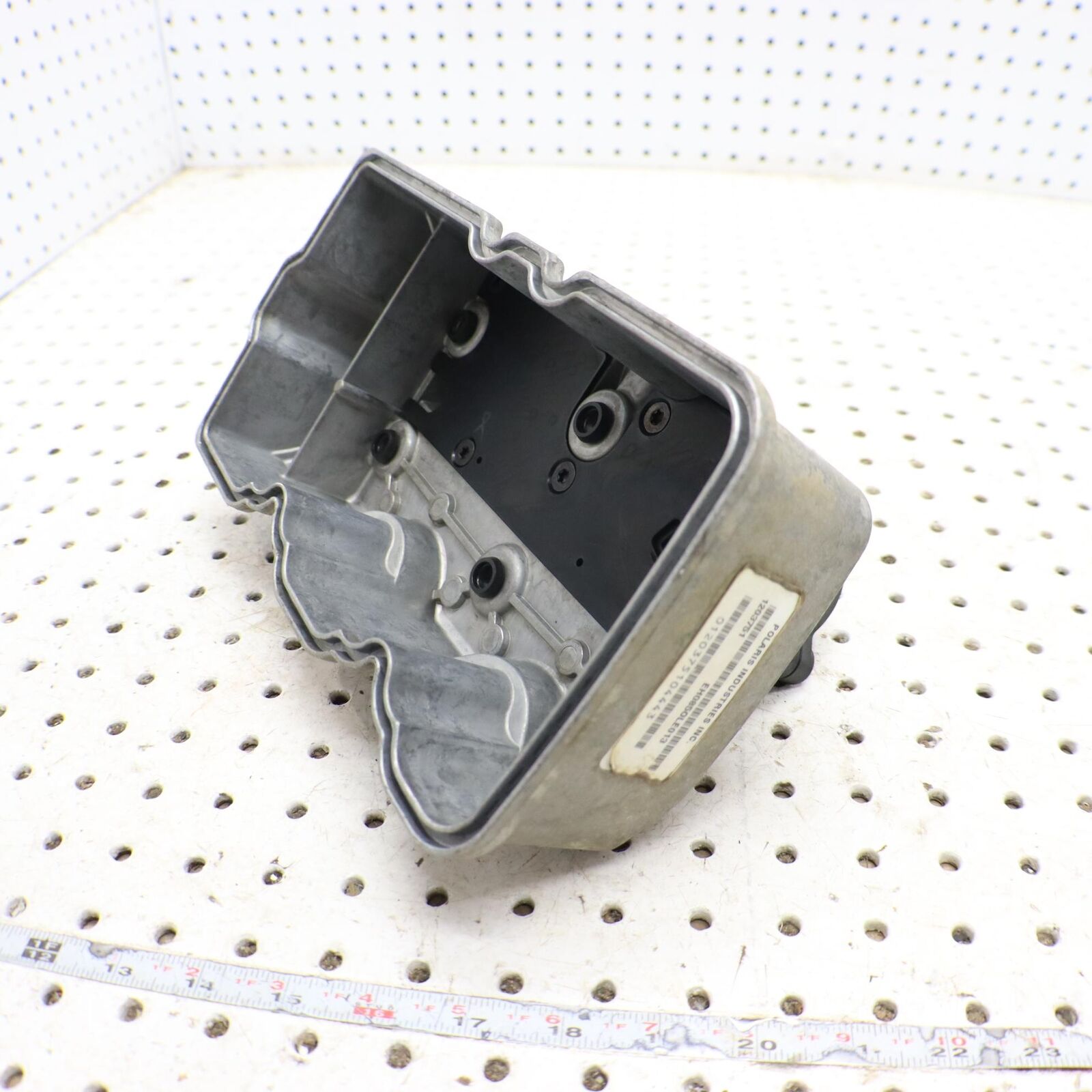 2010 POLARIS SPORTSMAN XP 850 VALVE ROCKER COVER 5510655