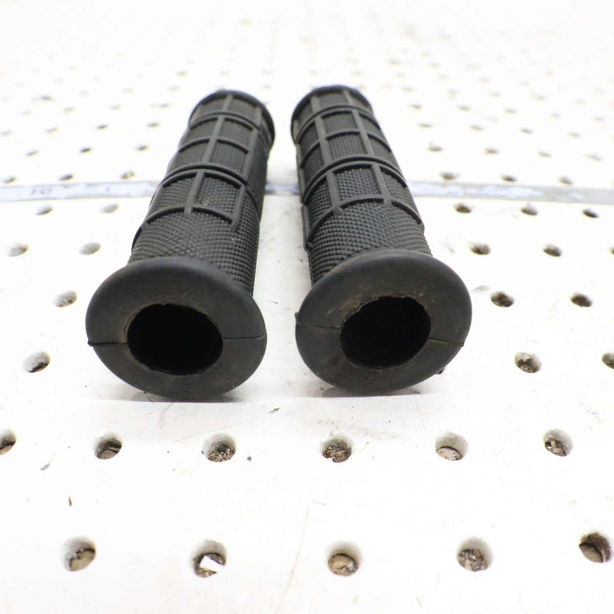2017 Polaris Sportsman 450 Handlebar Grips 5413578-070