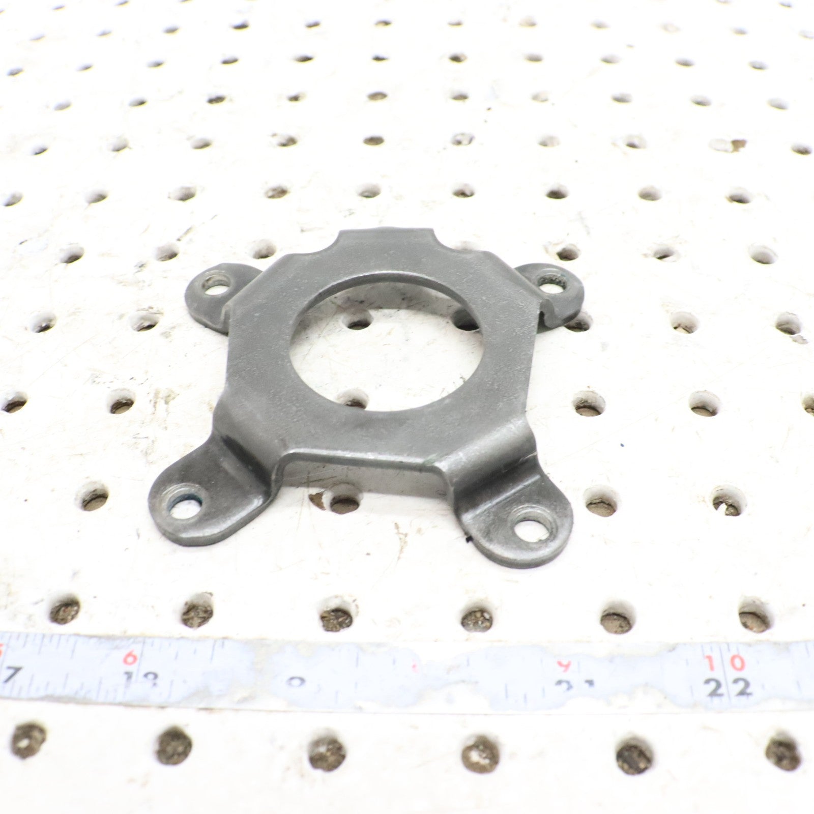 2009 Polaris Sportsman 800 Transmission Gearcase Bearing Cover Retianer 3234122