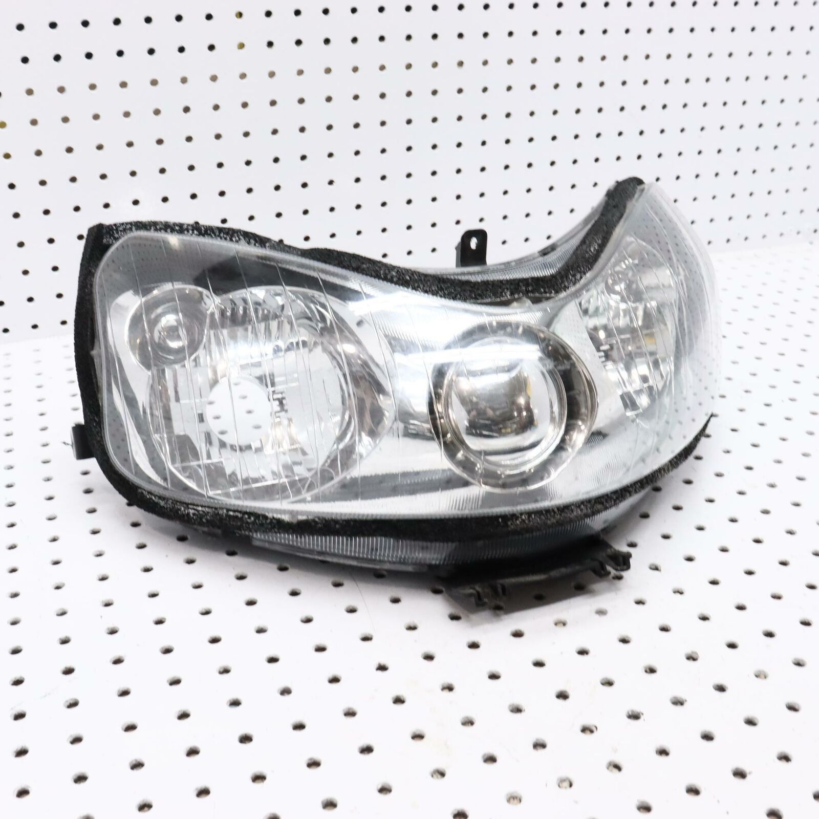 2006 POLARIS CLASSIC 700 HEADLIGHT 2410397