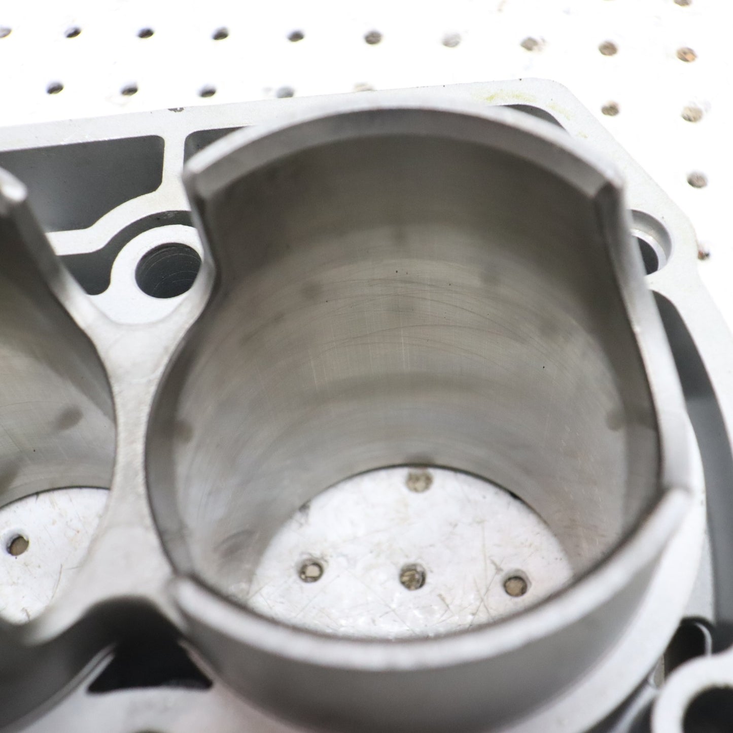 2009 Polaris Rzr 800 Cylinder Jug 2203911