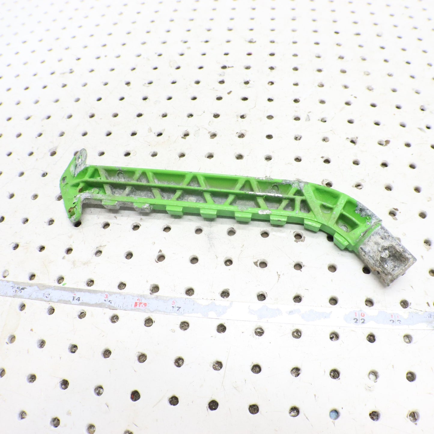 2016 Arctic Cat M8000 Tunnel Roll gusset right 2707-338