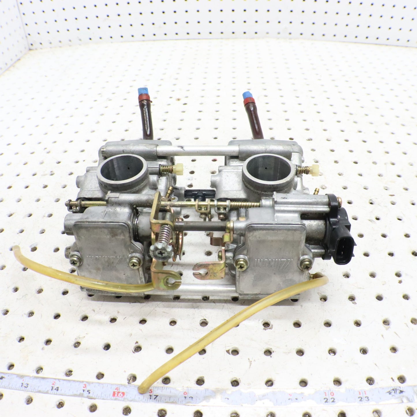 2007 Polaris Iq 600 Carburetors 1203080 SET MIKUNI 