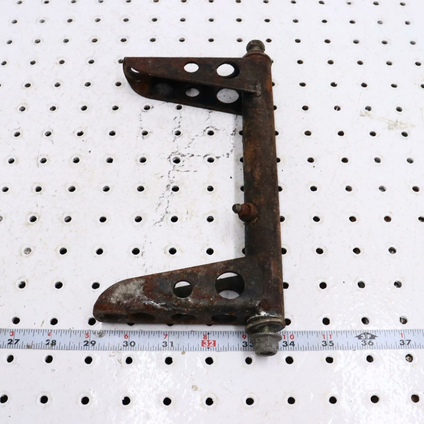 2007 POLARIS IQ 600 REAR SUSPENSION REAR PIVOT BRACKET 1541928-067
