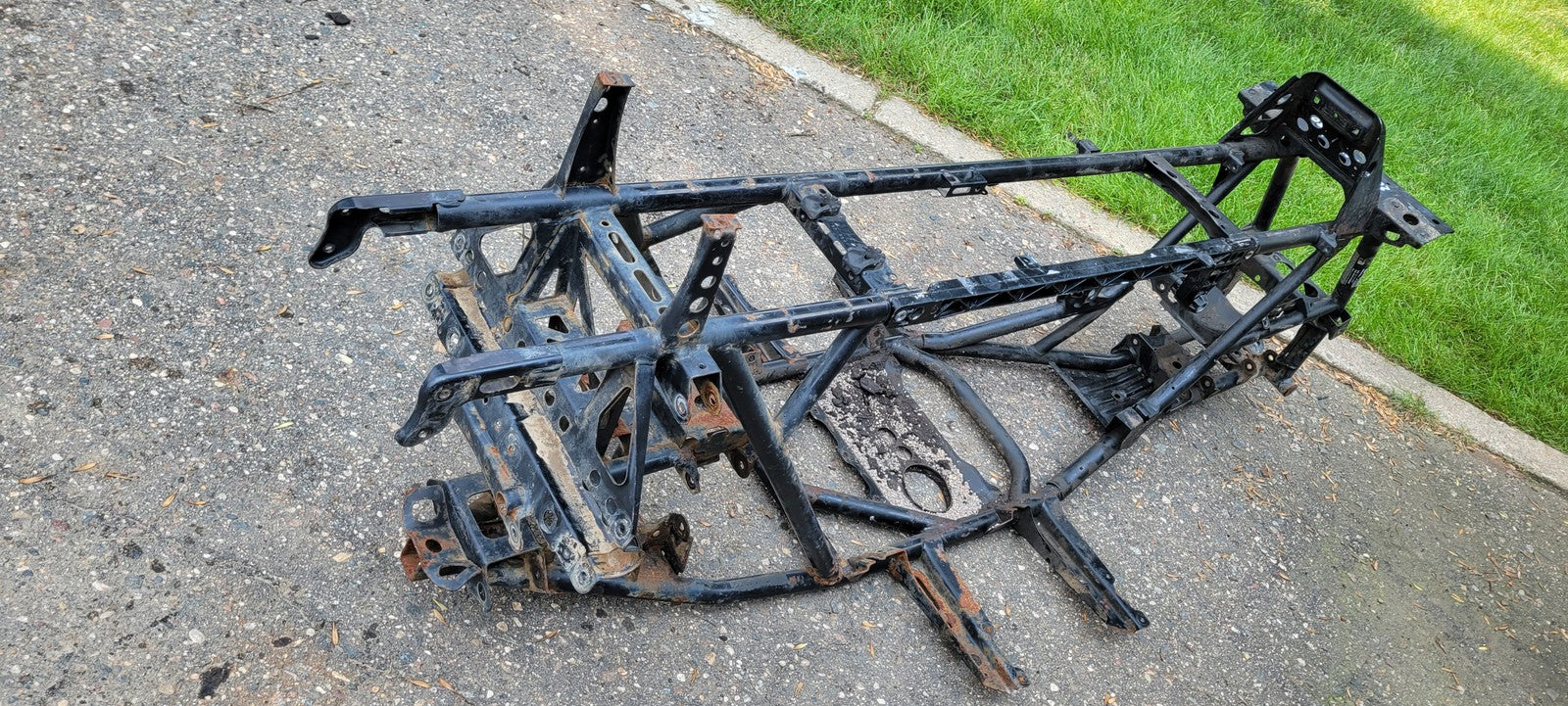2009 Polaris Sportsman Xp 850 Frame Chassis 1016700-067