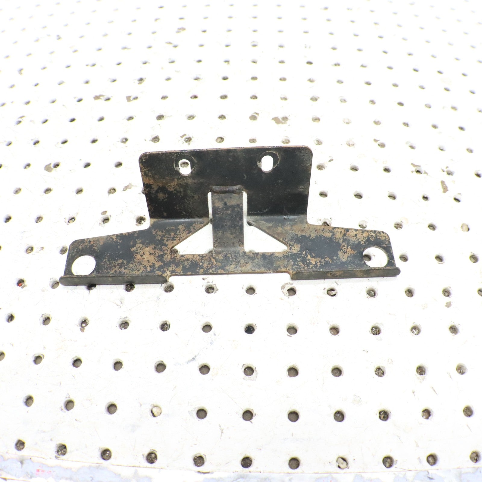2004 Polaris Sportsman 500 Lower Radiator Bracket 5247047-067