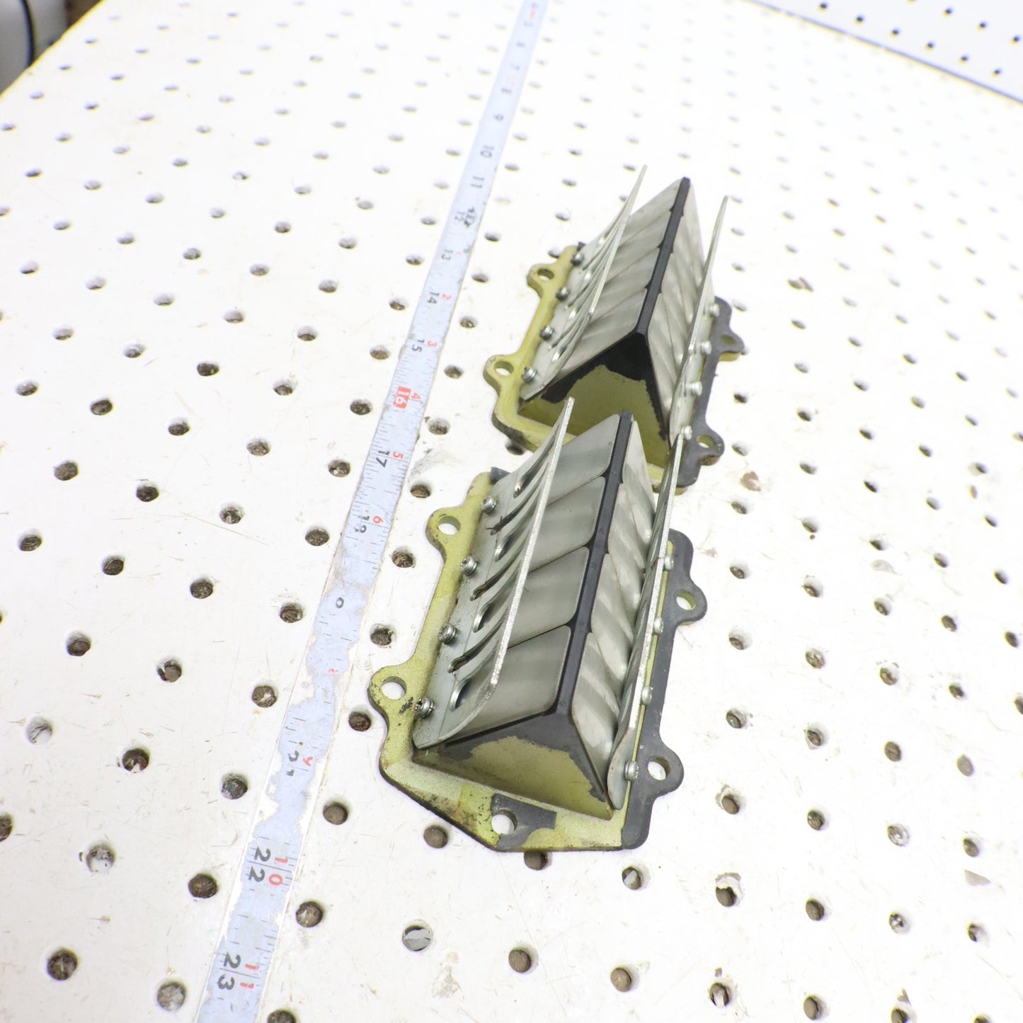 2009 Arctic Cat Crossfire R 8 Intake Reed Block Reeds 3007-534 GOOD