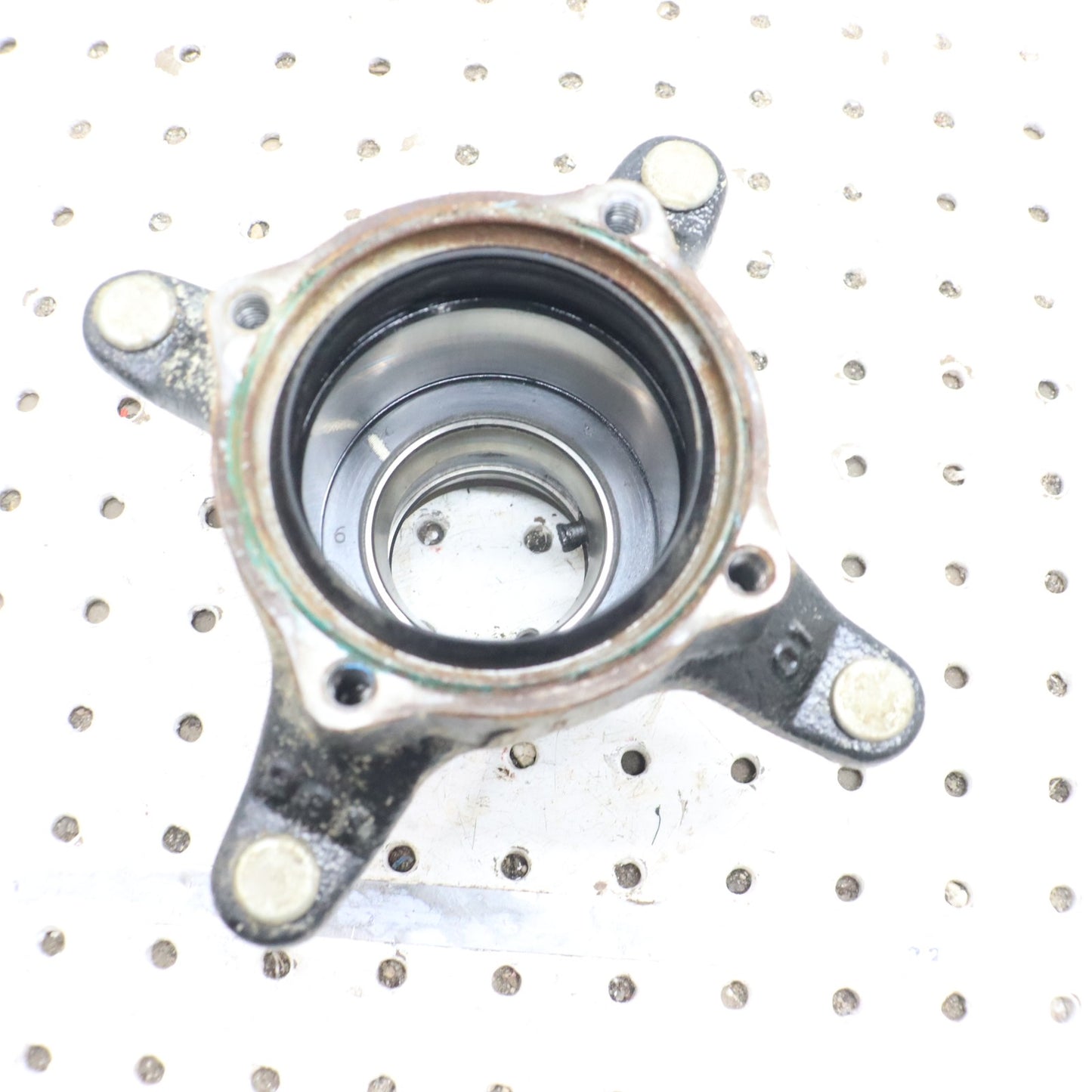 1998 Polaris Xplorer 400l Wheel Hub 1520243; 2202595 