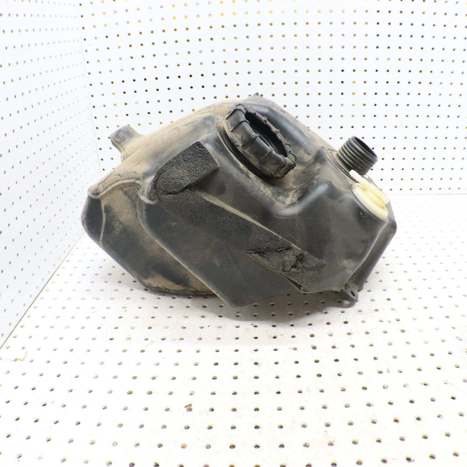 2015 Polaris Sportsman 570 Fuel Tank Gas Tank 2521333; 5450117