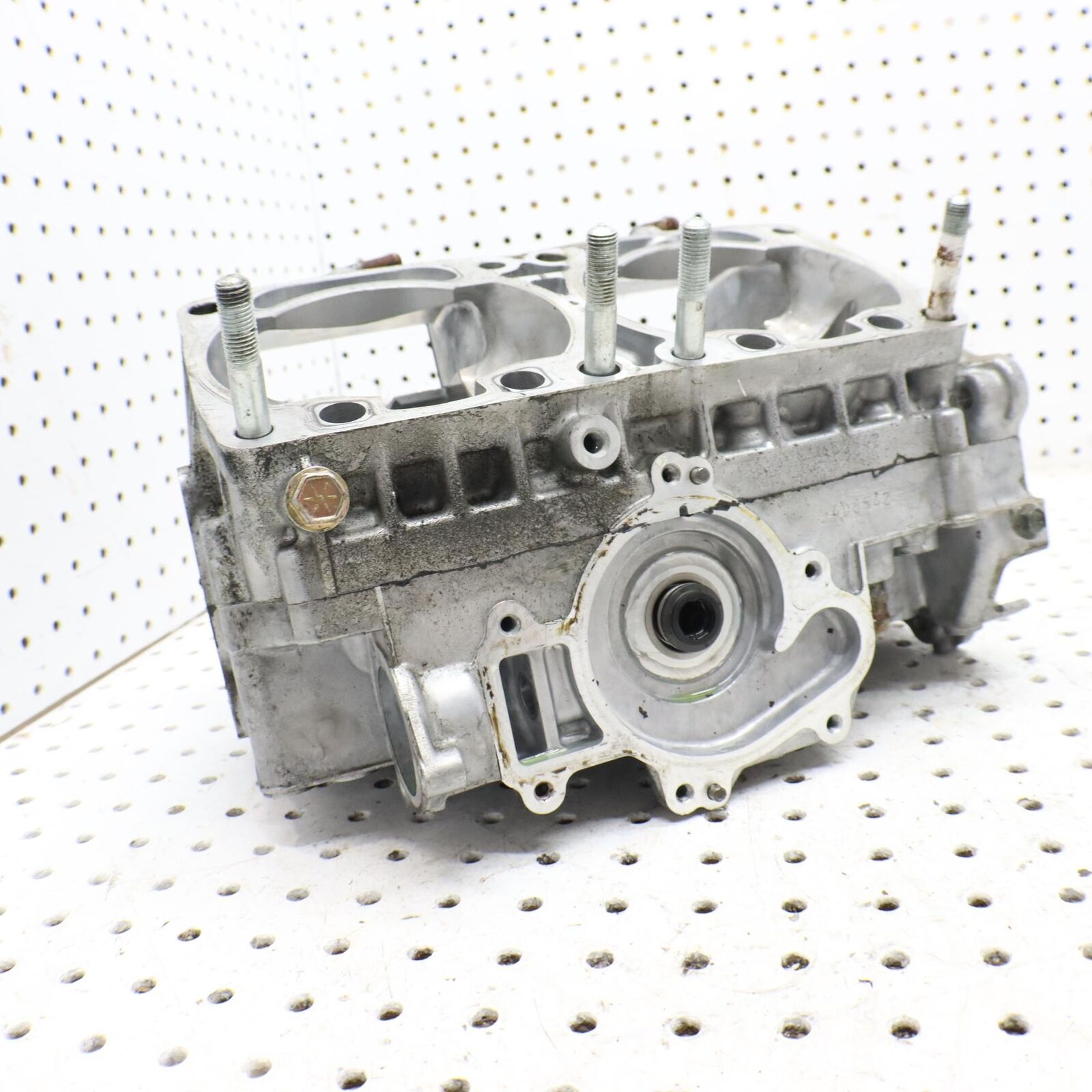 2005 ARCTIC CAT SABERCAT 600 ENGINE MOTOR CASE CASES 3007-618 3007-696