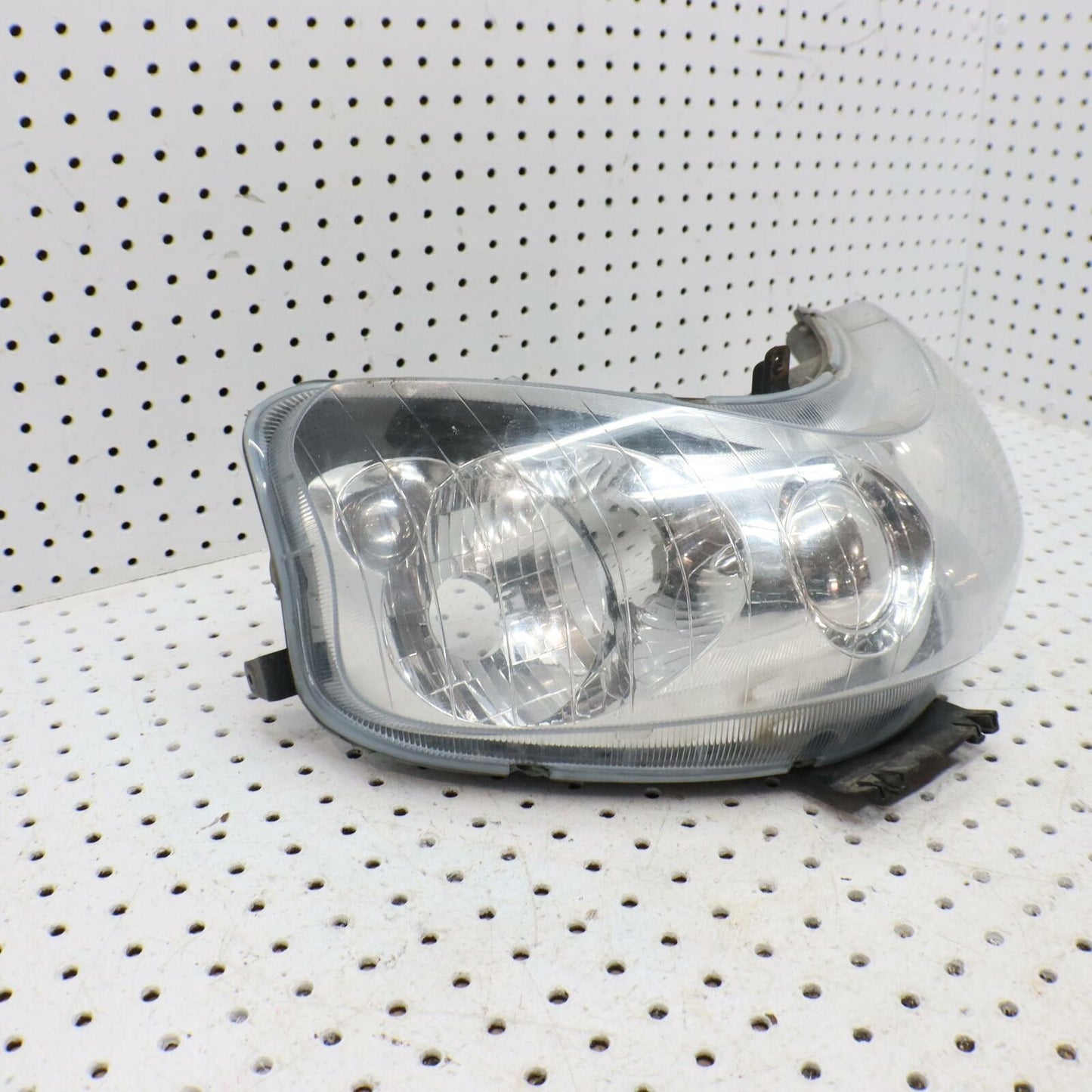 2006 POLARIS RMK 700 FRONT HEAD LIGHT LAMP HEADLIGHT 2410397