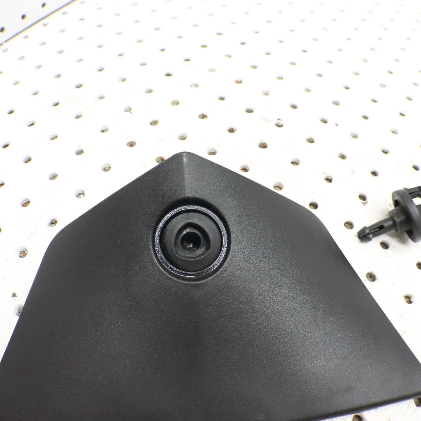 2007 Polaris Iq 600 Seat Storage Door 2632826-070