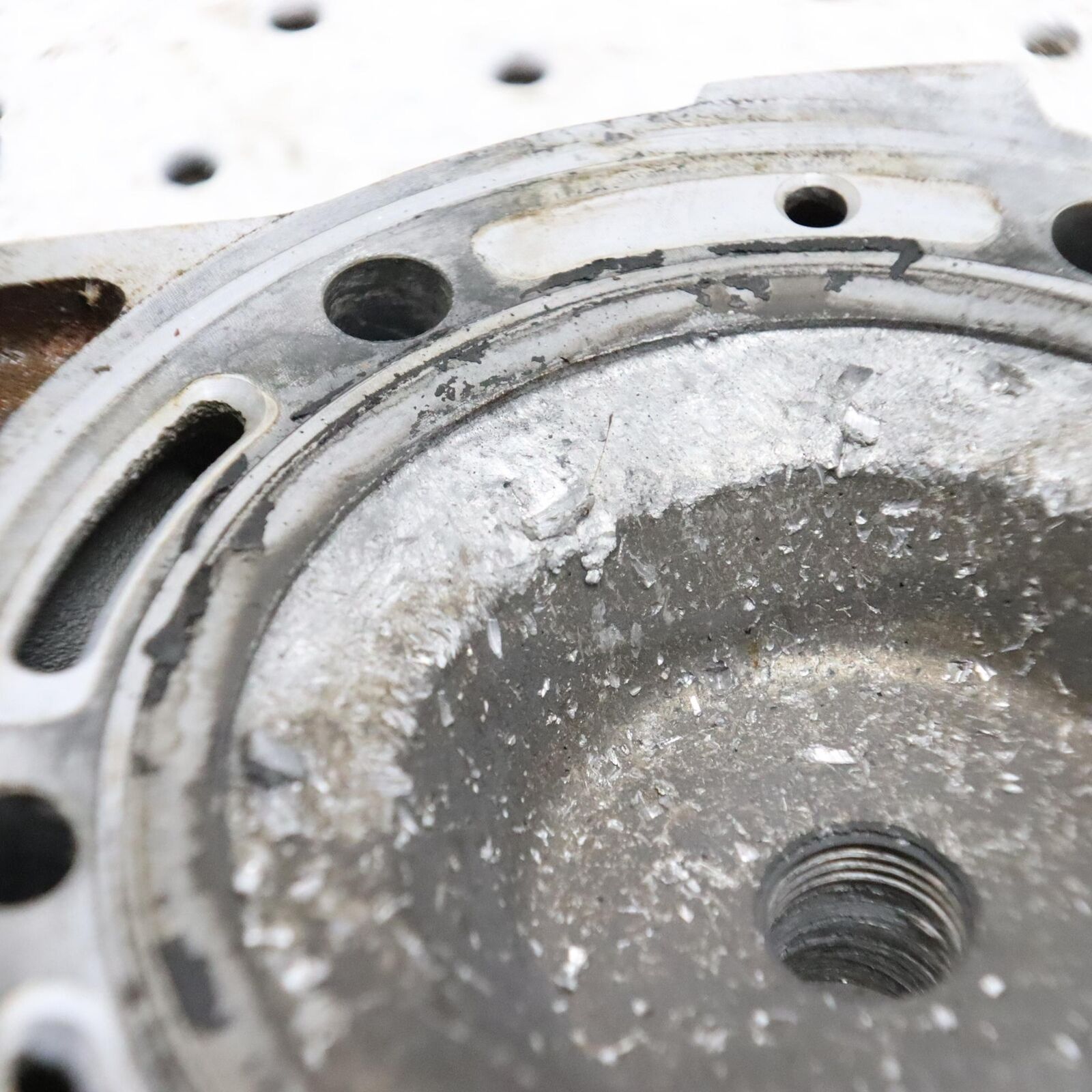 2006 POLARIS FUSION 700 CYLINDER HEAD 1203052-093 1203164-093 