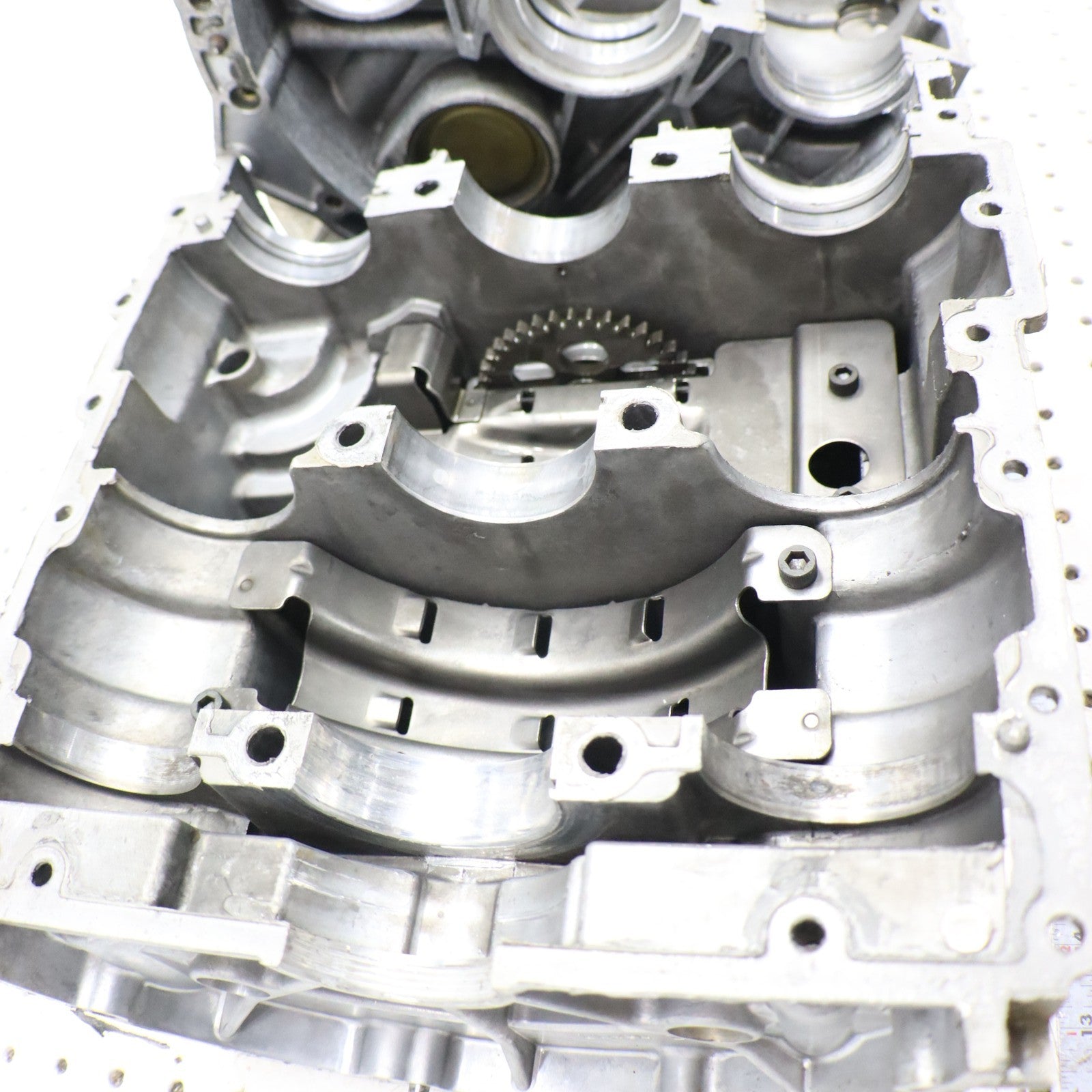 2009 Polaris Sportsman Xp 850 Crankcase Engine Case 2204054; 2204957; 5632167
