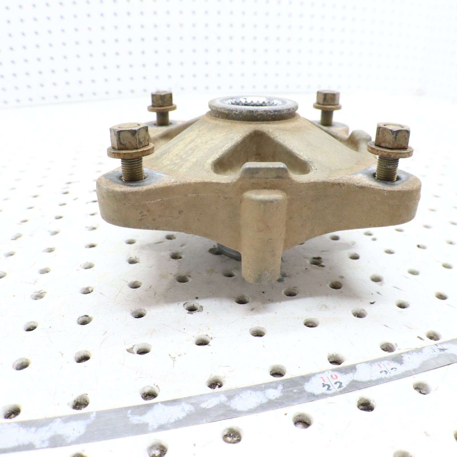 2017 Polaris Sportsman 570 Wheel Hub REAR 5135113; 5143629