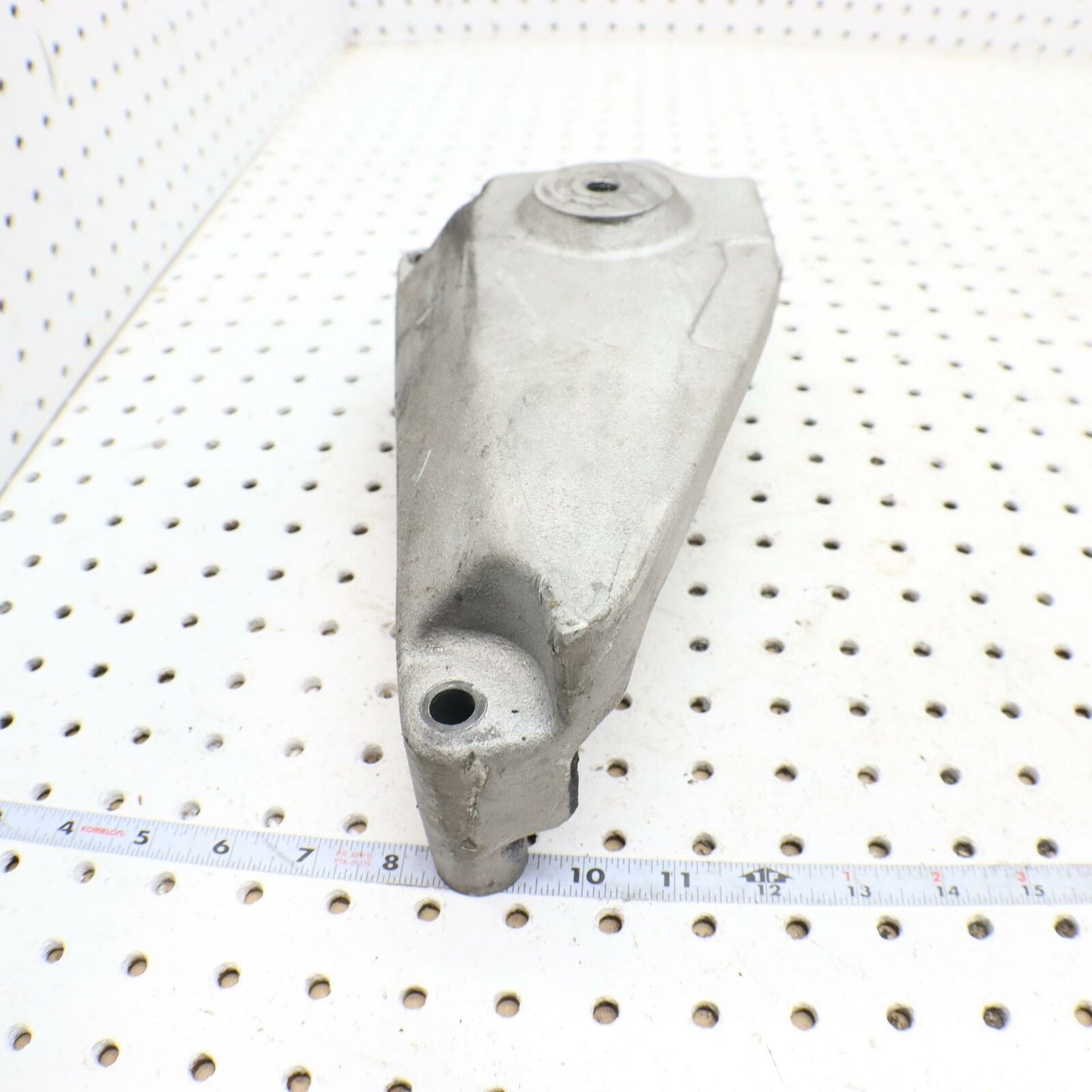 2006 POLARIS SWITCHBACK ENGINE MOTOR MOUNT BRACKET ALTERNATOR 0452974; 0454131